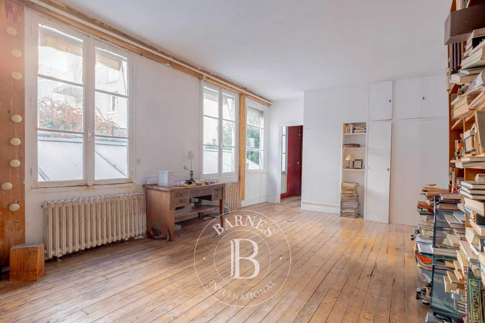 Paris  - Maison 10 Pi&egrave;ces 6 Chambres