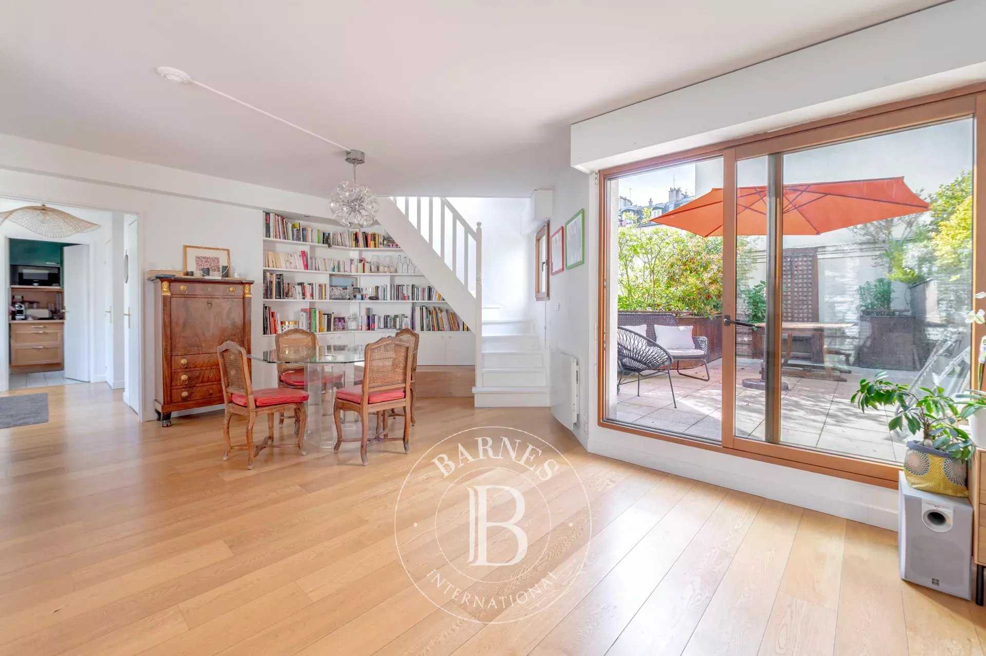 Paris  - Apartment 4 Bedrooms