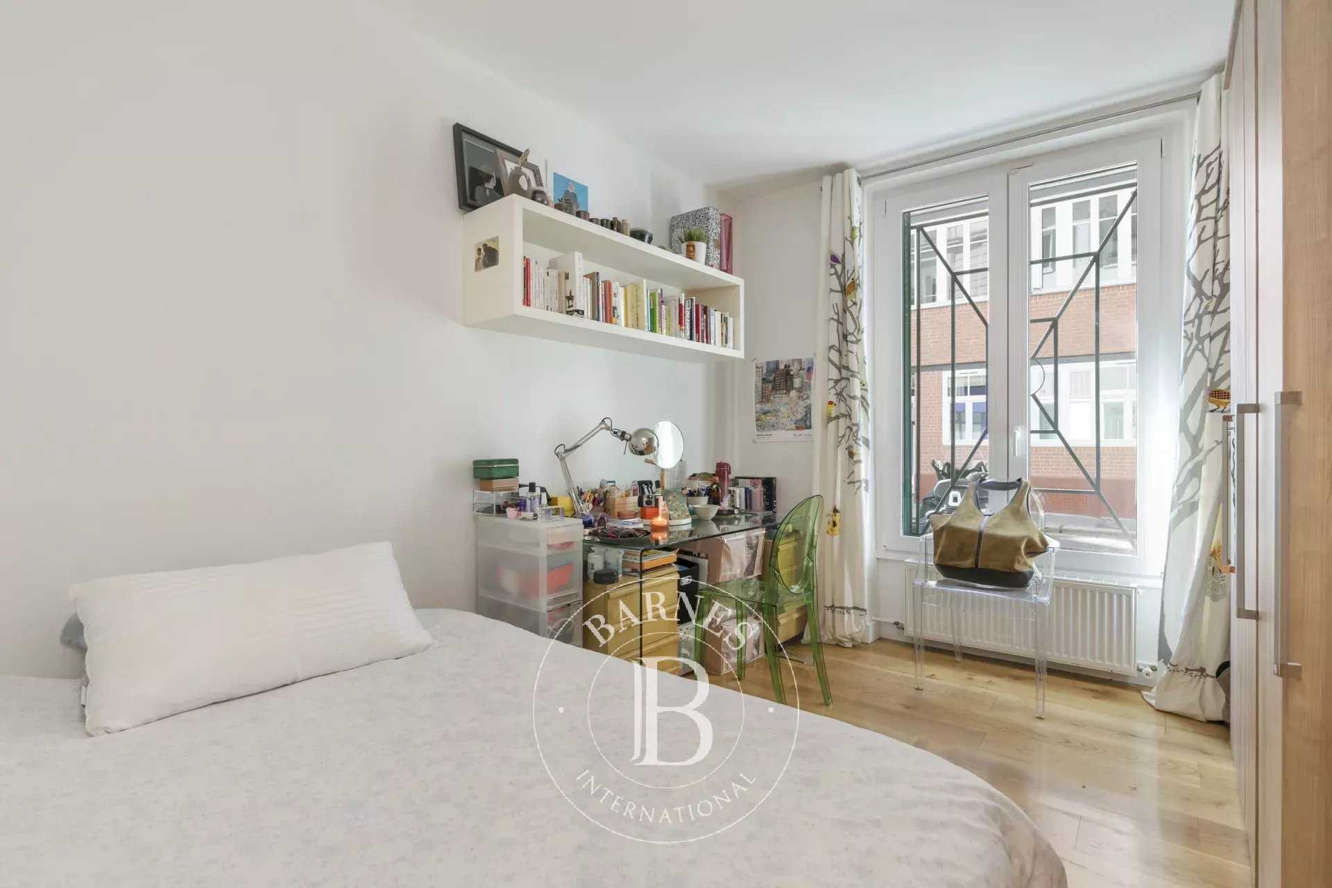 Paris  - Maison 6 Pi&egrave;ces 4 Chambres