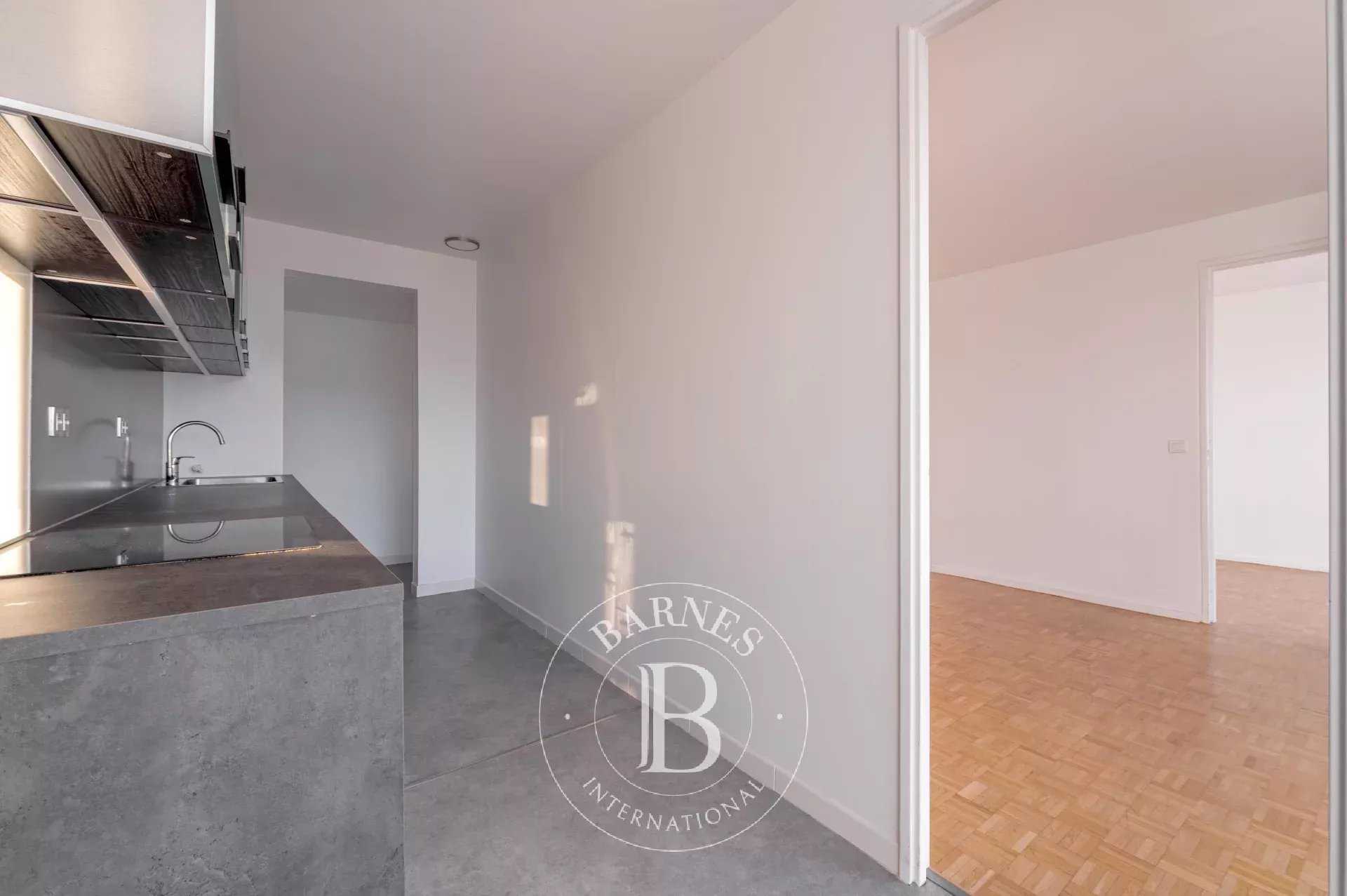 Paris  - Apartment 2 Bedrooms