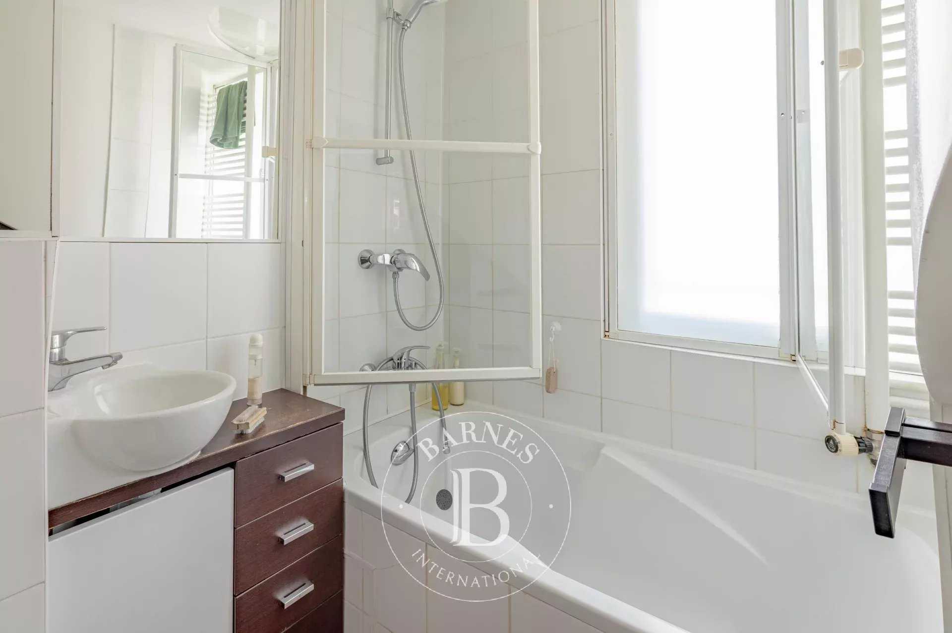 Paris  - Apartment 2 Bedrooms