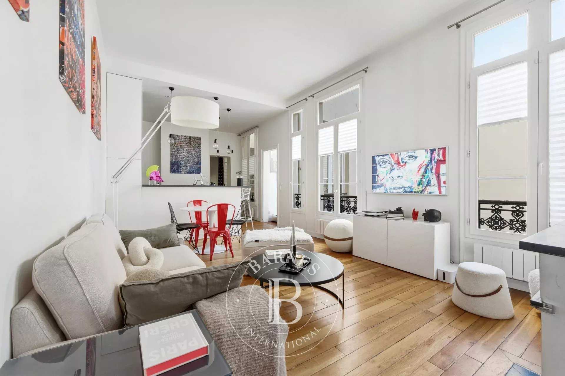 Paris  - Appartement 3 Pi&egrave;ces 2 Chambres