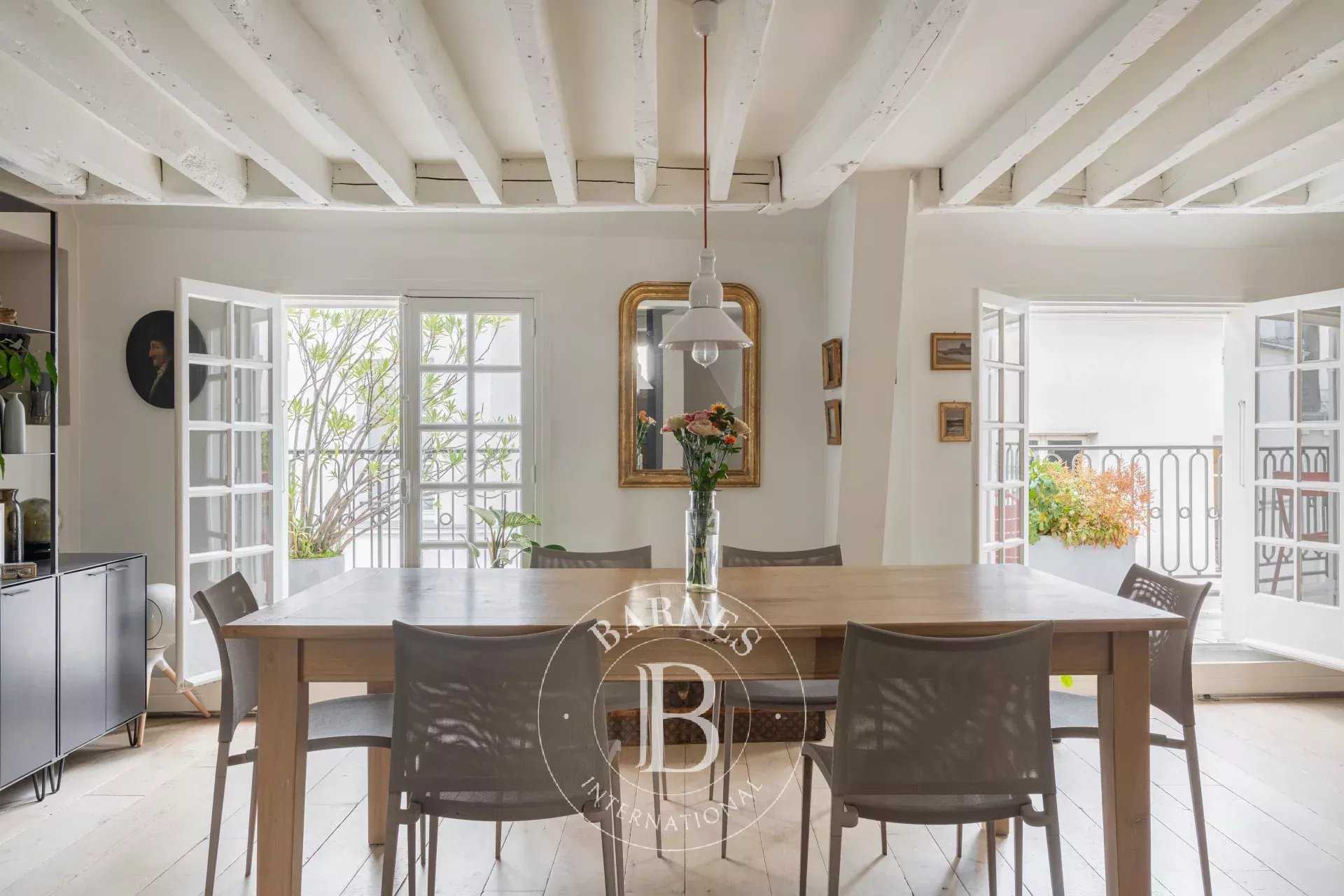 Paris  - Apartment 4 Bedrooms