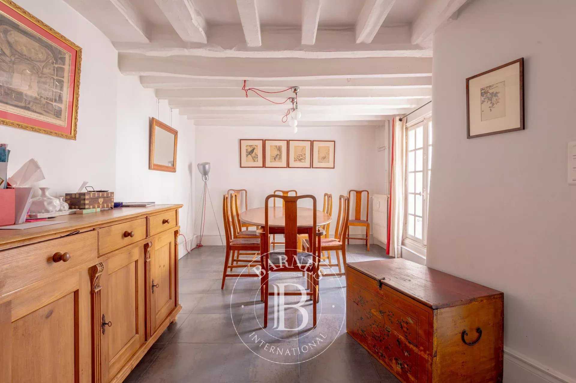 Paris  - Appartement 6 Pi&egrave;ces 4 Chambres