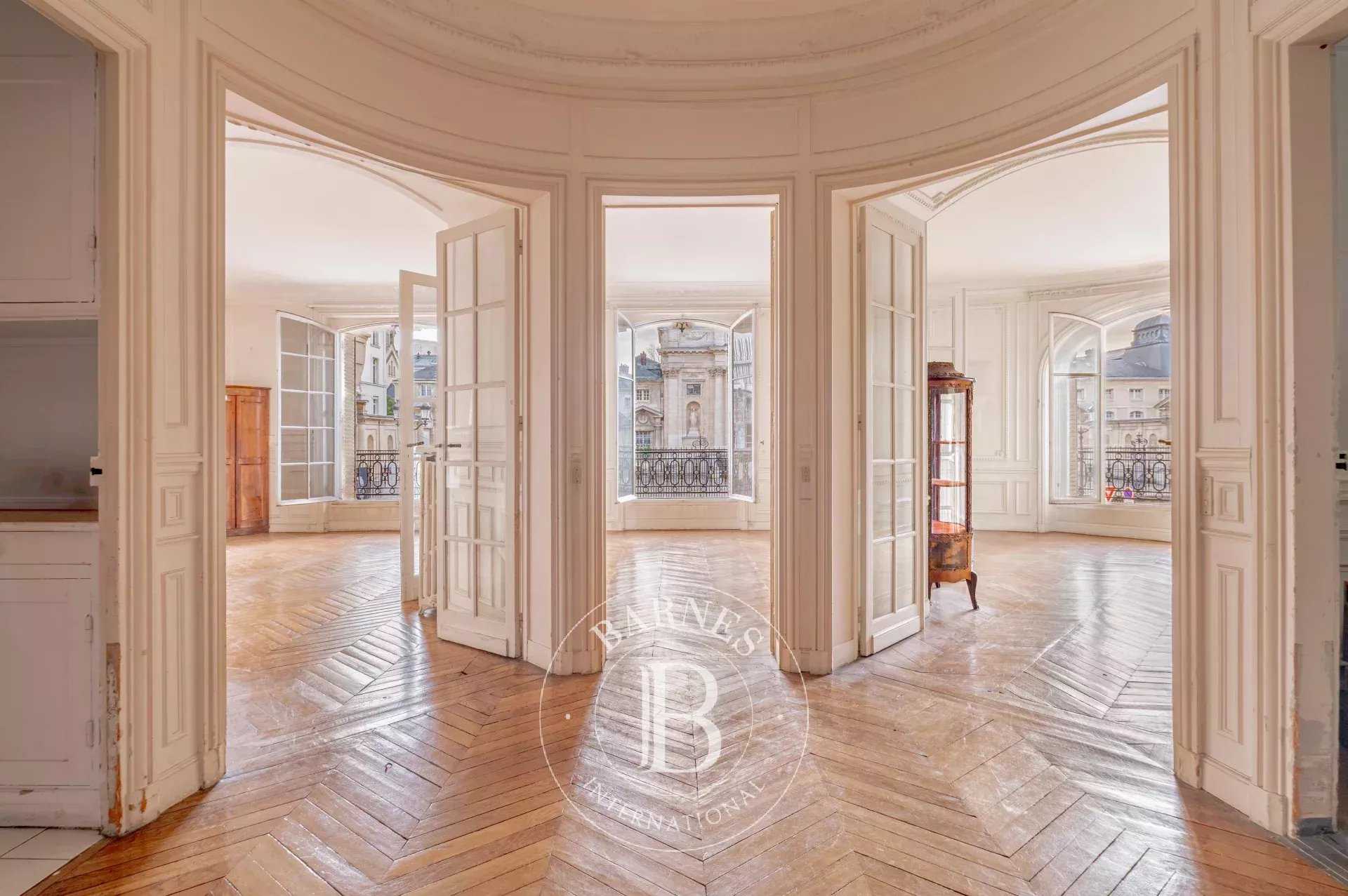 Paris  - Apartment 4 Bedrooms