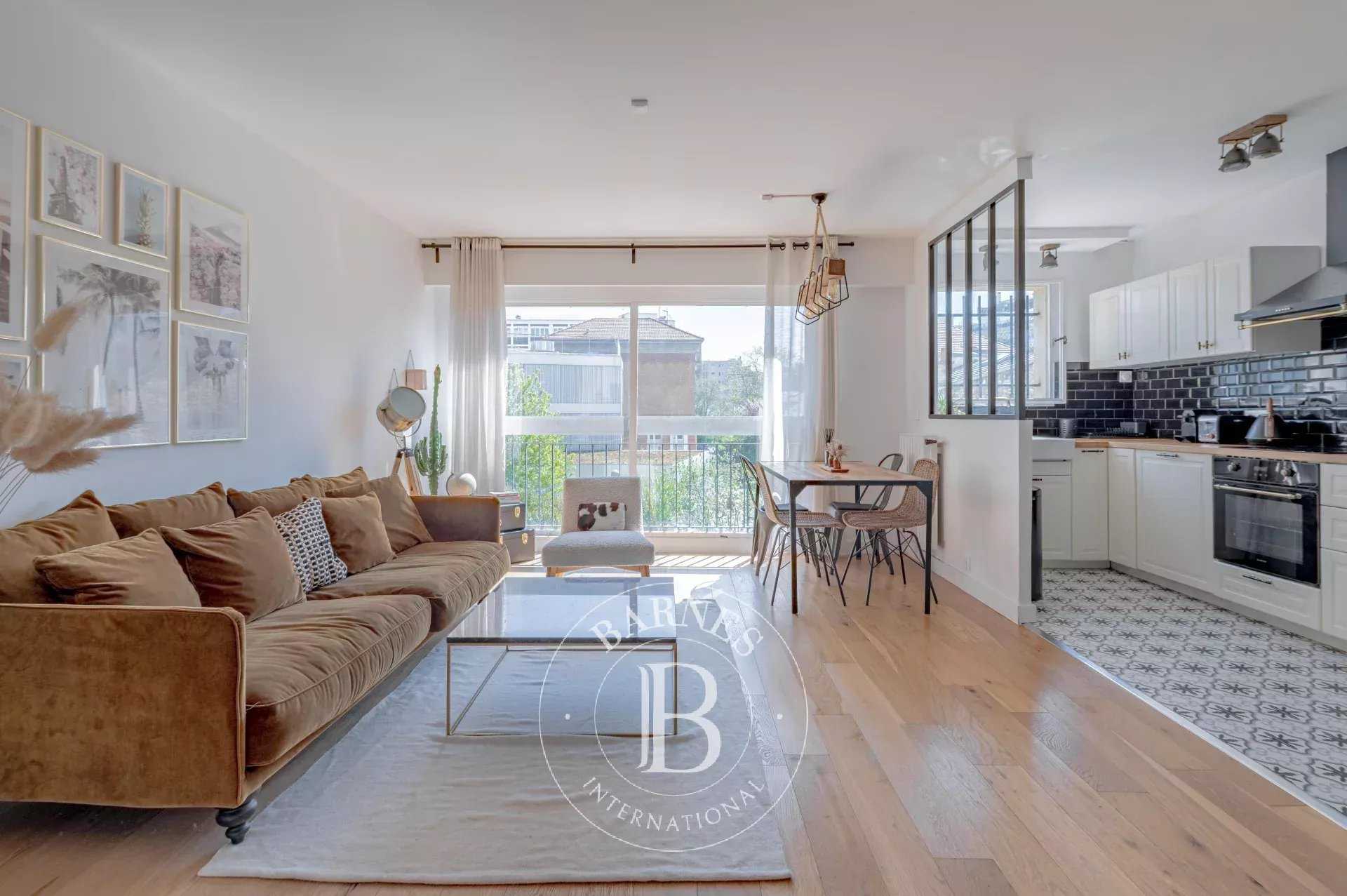 Apartment Paris 75014  -  ref 85833897 (picture 1)