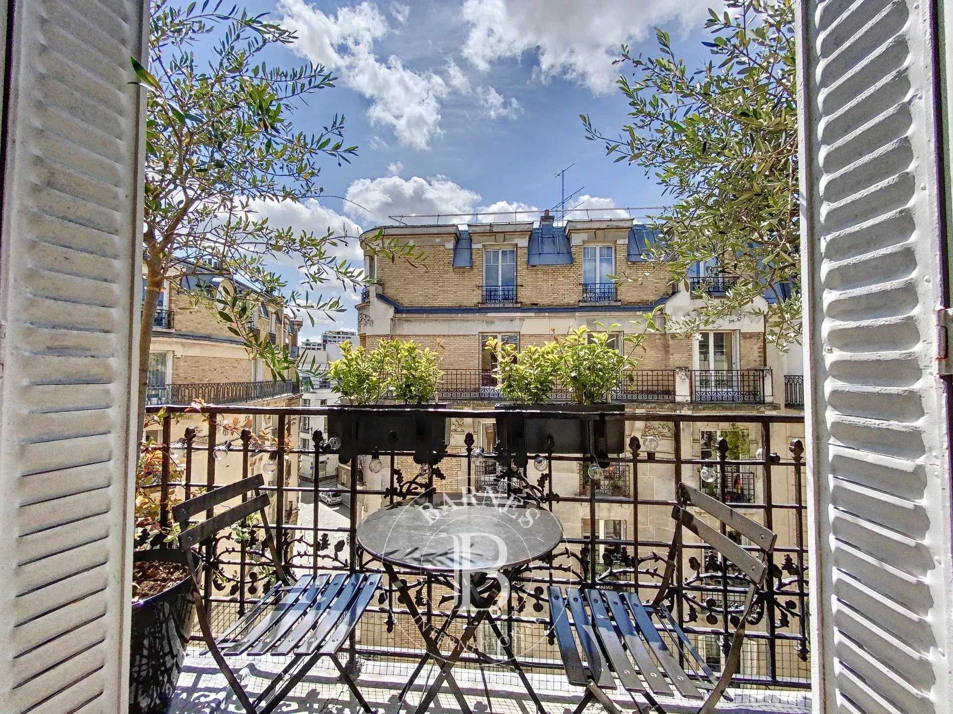 Apartment Paris 75014  -  ref 86191651 (picture 1)