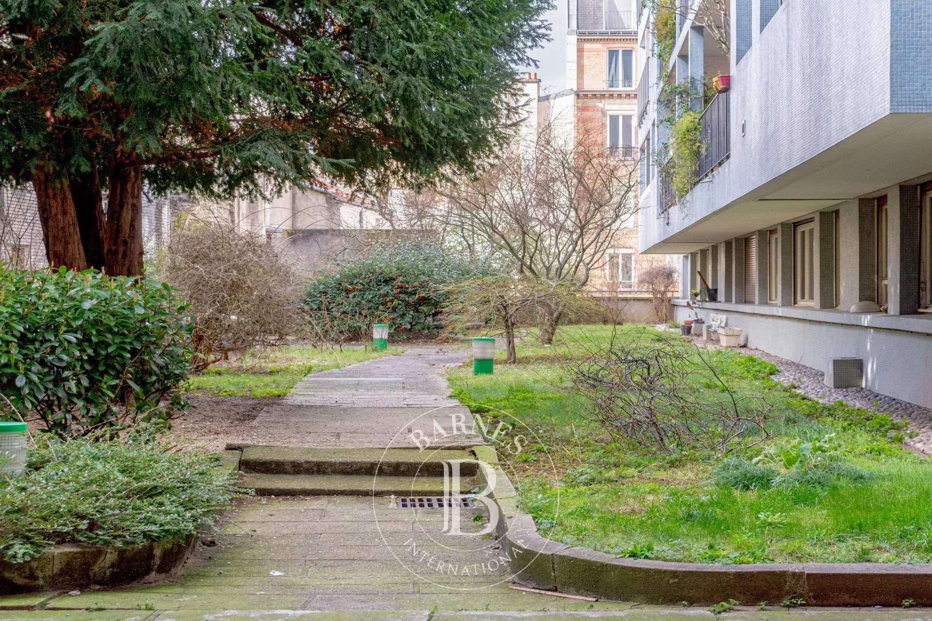 Paris  - Appartement 4 Pi&egrave;ces 2 Chambres - picture 11