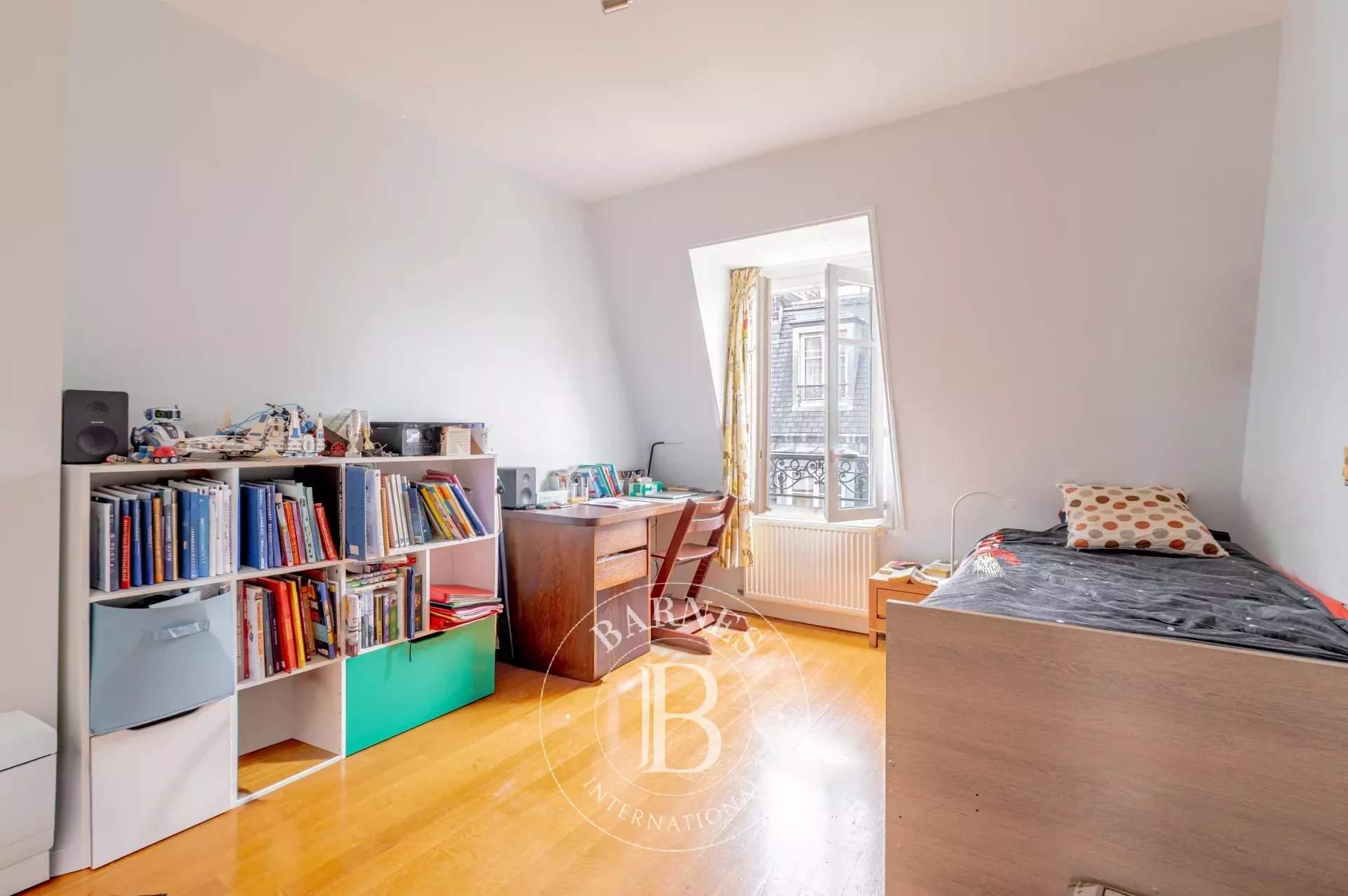 Paris  - Apartment 3 Bedrooms - picture 10