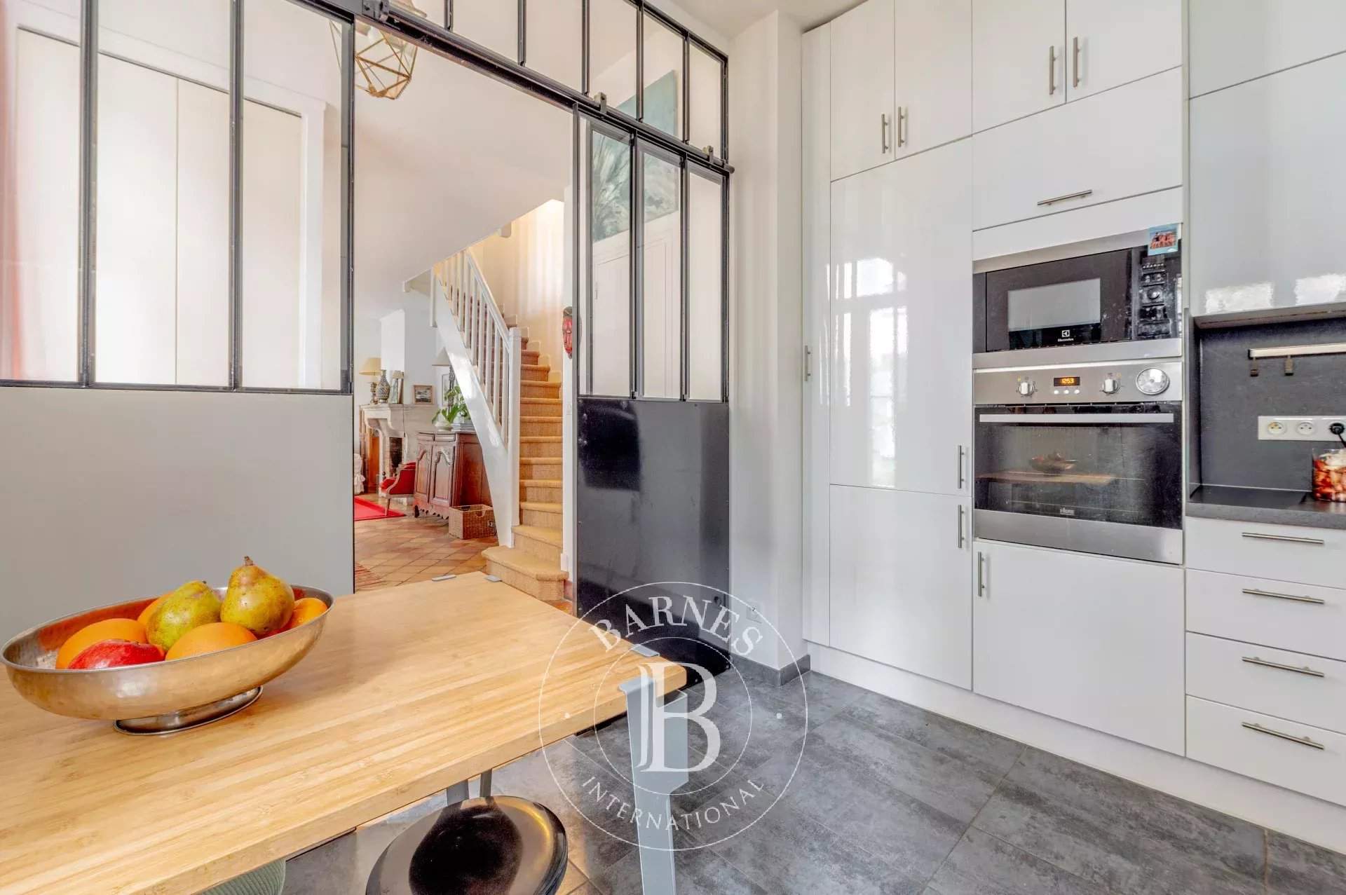 Paris  - Appartement 5 Pi&egrave;ces 3 Chambres - picture 7