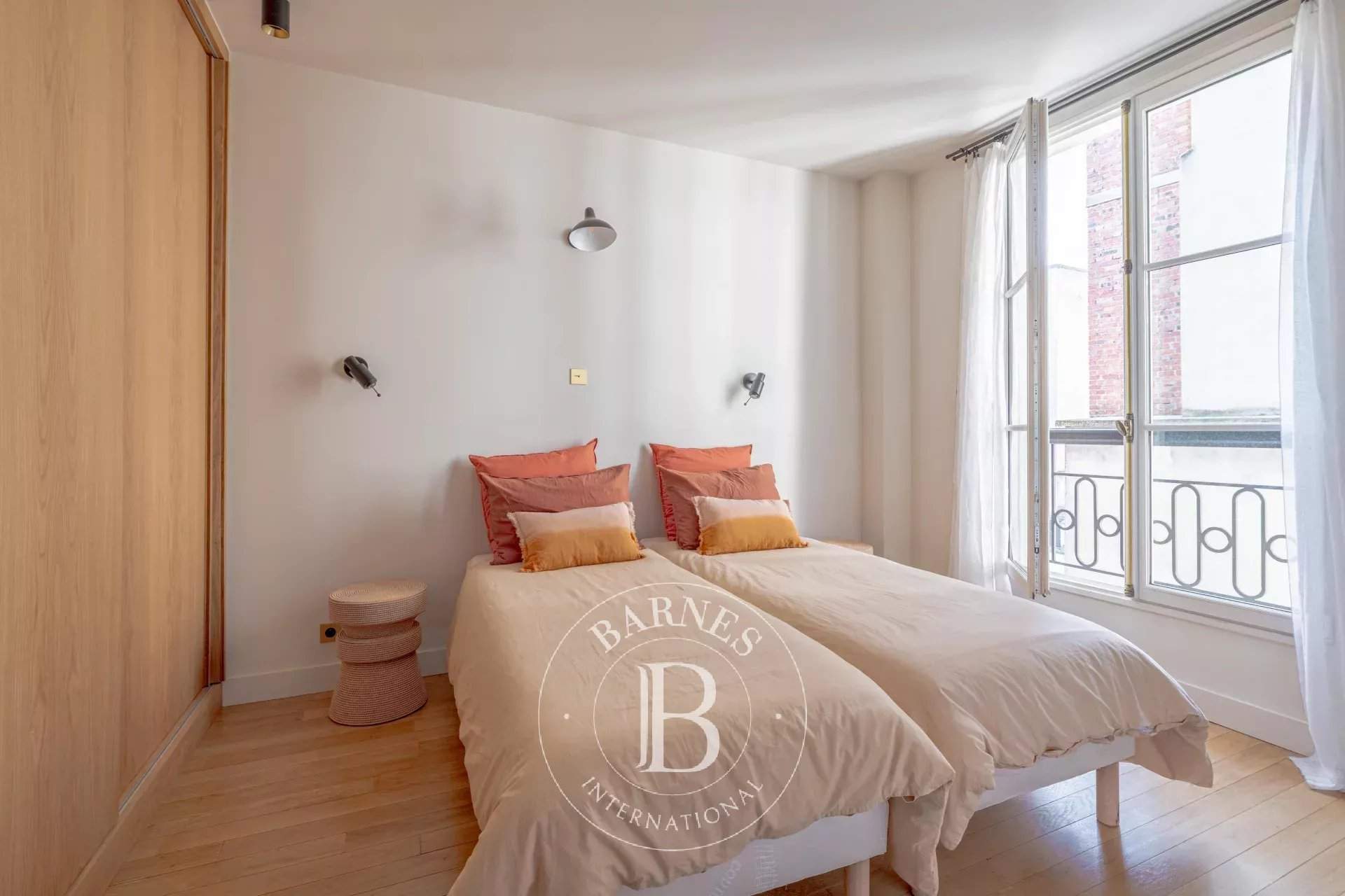 Paris  - Apartment 2 Bedrooms - picture 11