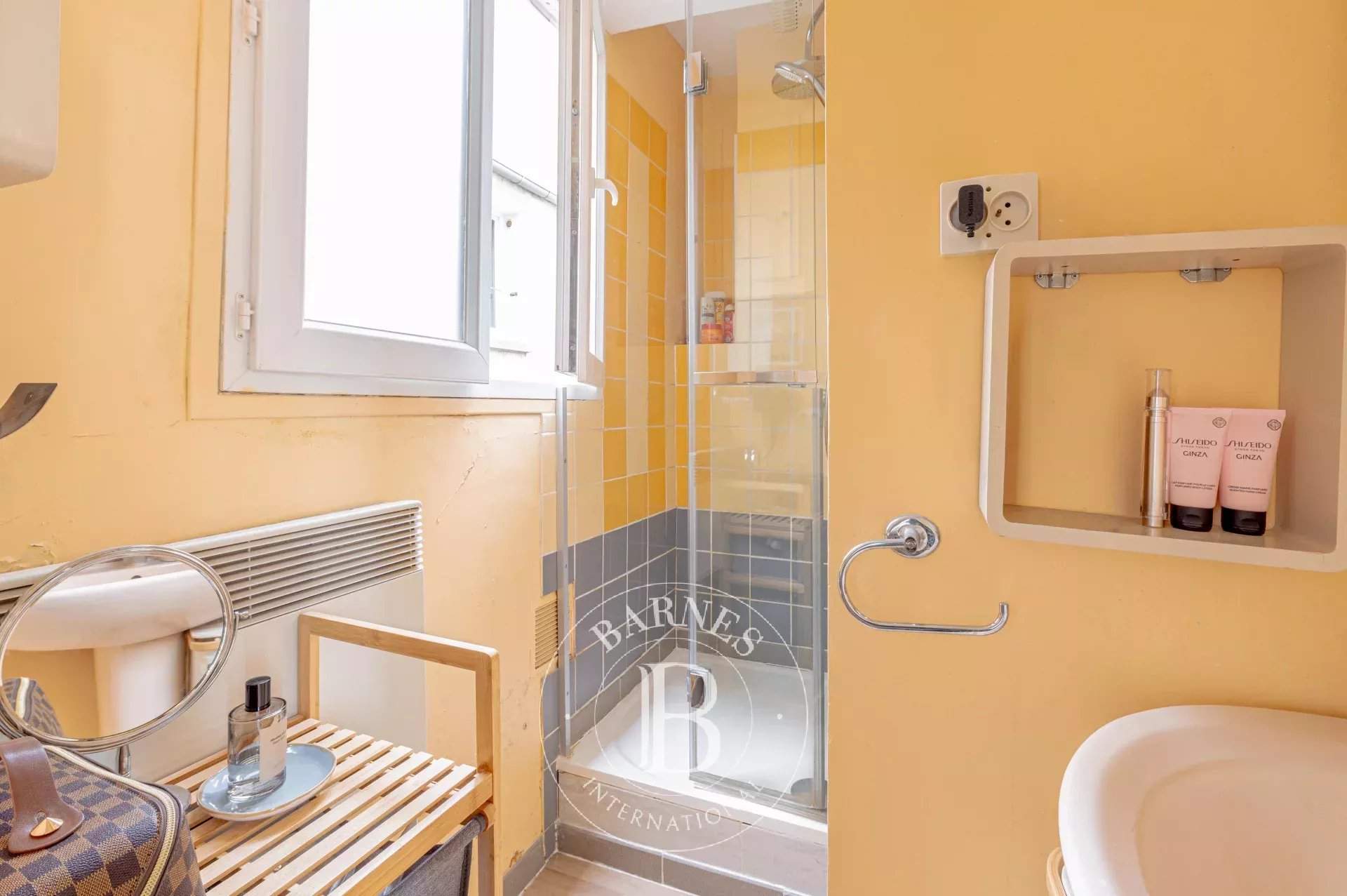 Paris  - Apartment 1 Bedroom - picture 8