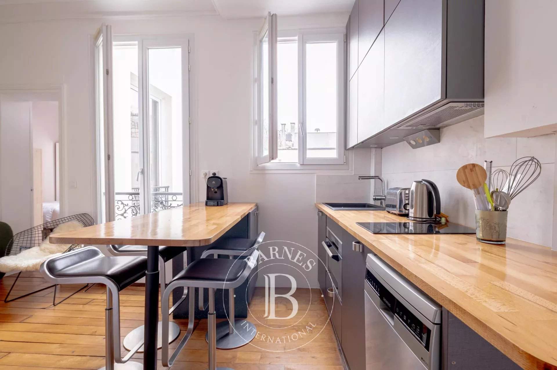 Paris  - Apartment 1 Bedroom - picture 2