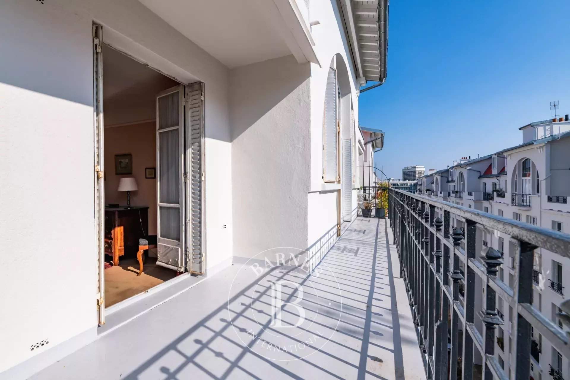 Paris  - Apartment 3 Bedrooms - picture 16