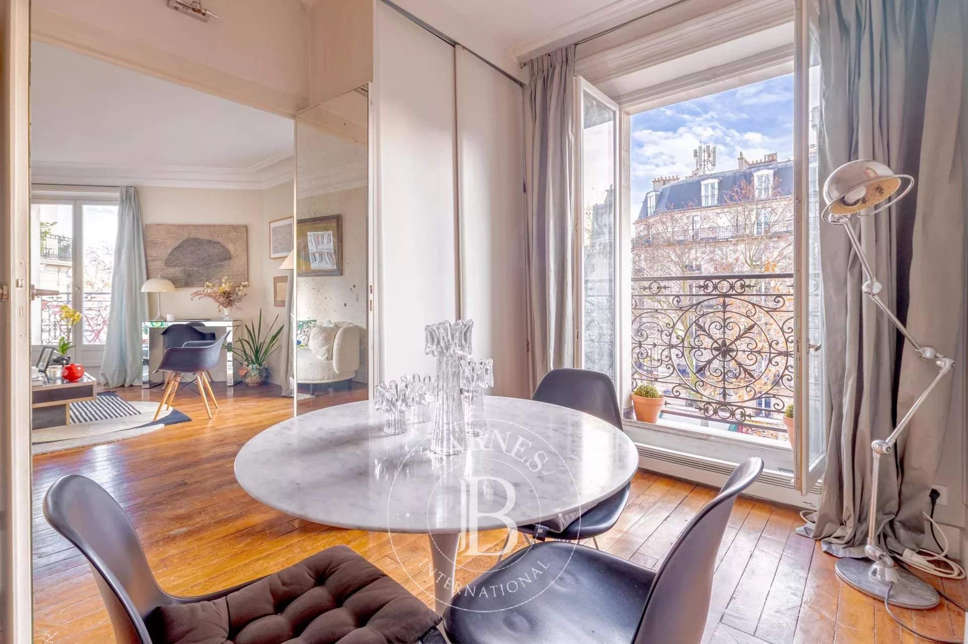 Paris  - Apartment 3 Bedrooms - picture 13