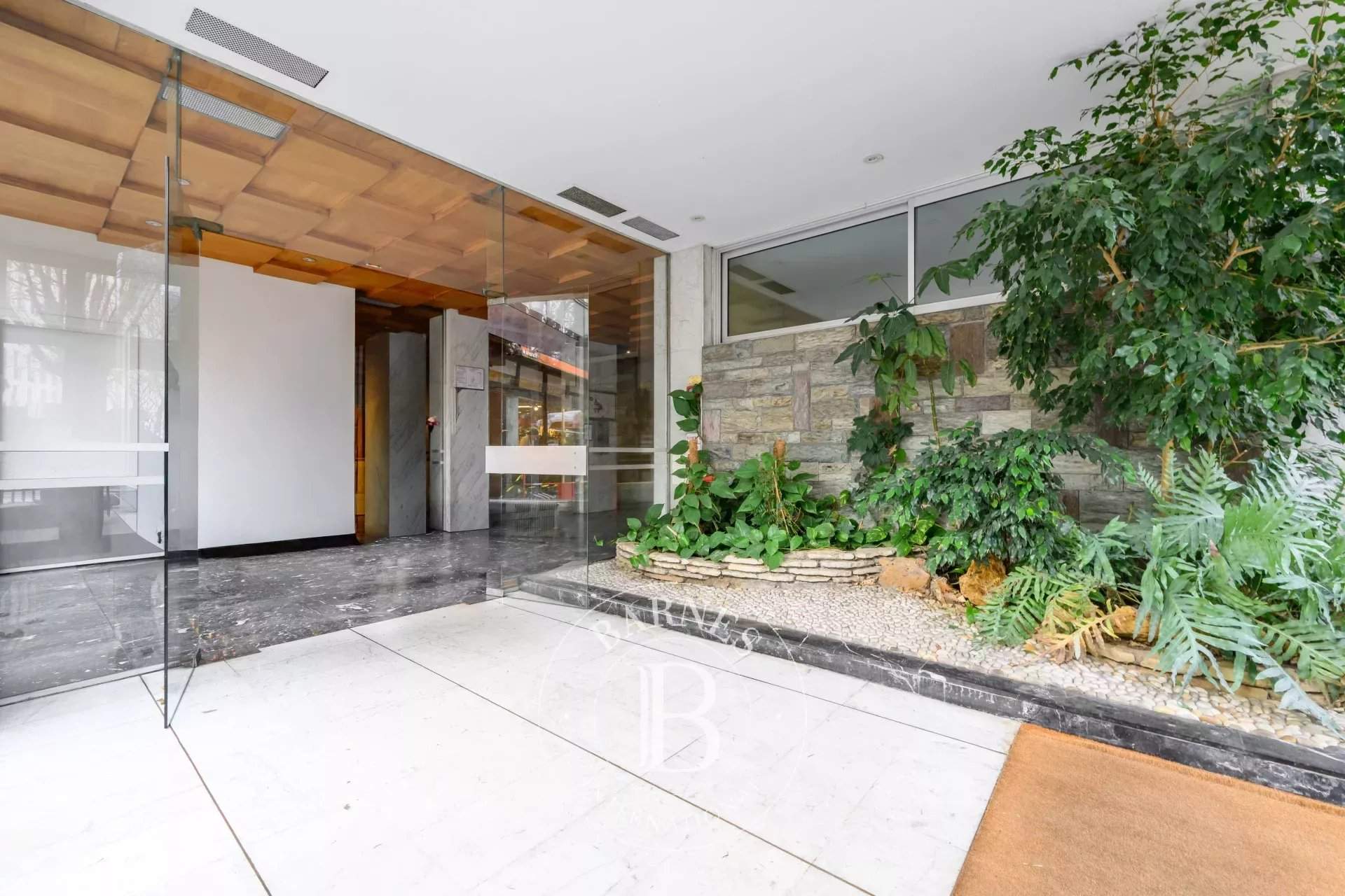 Paris  - Apartment 2 Bedrooms - picture 11