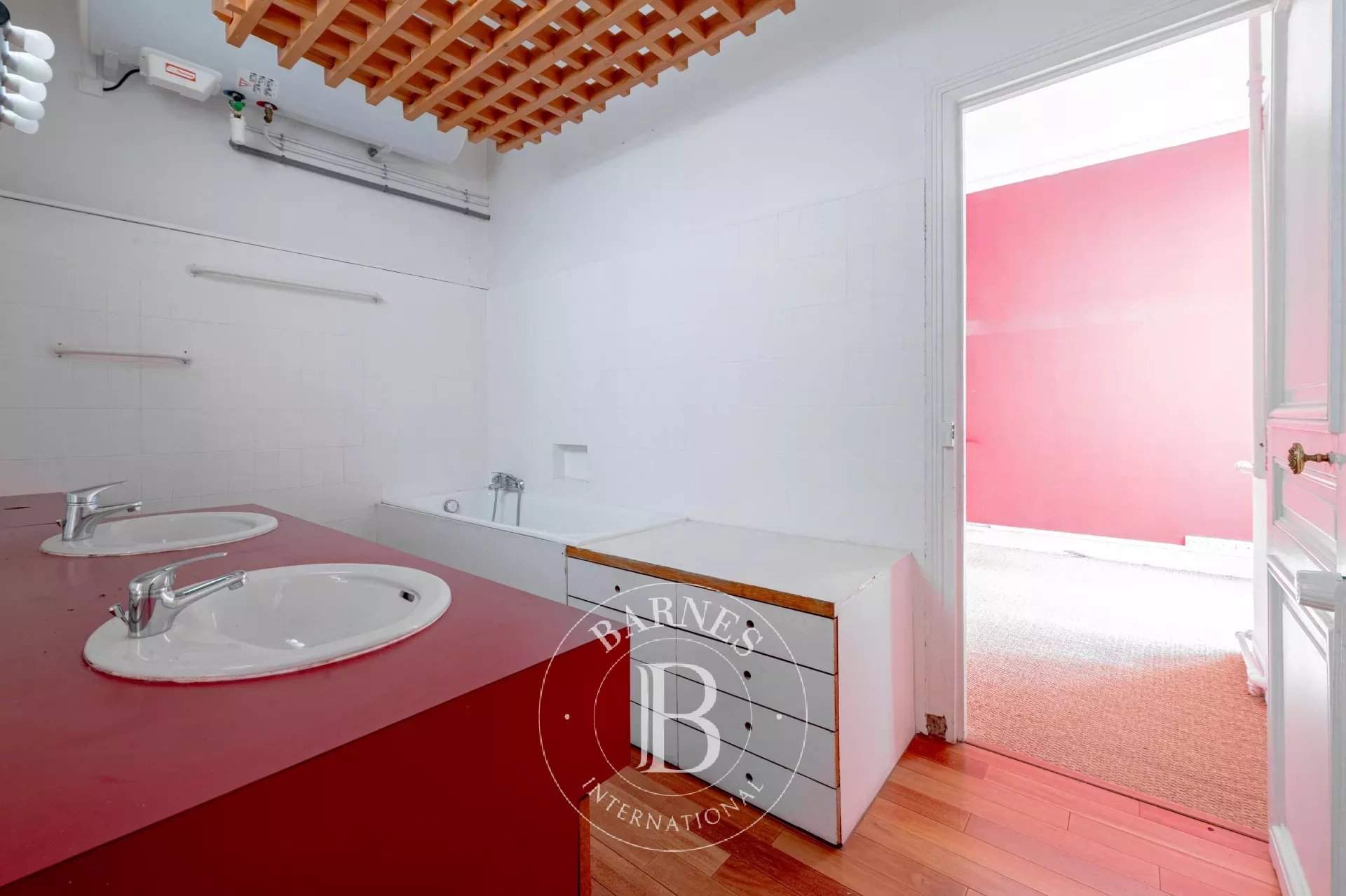 Paris  - Apartment 3 Bedrooms - picture 9