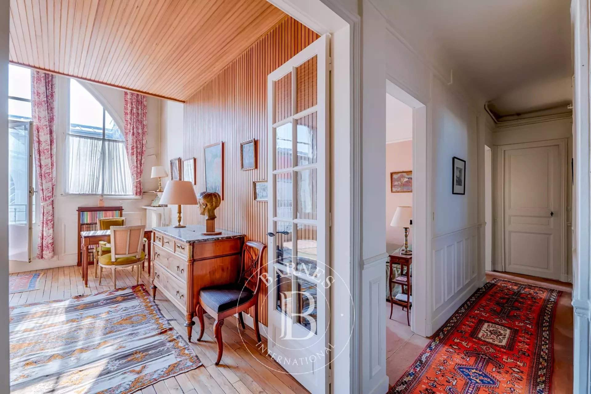 Paris  - Apartment 3 Bedrooms - picture 9