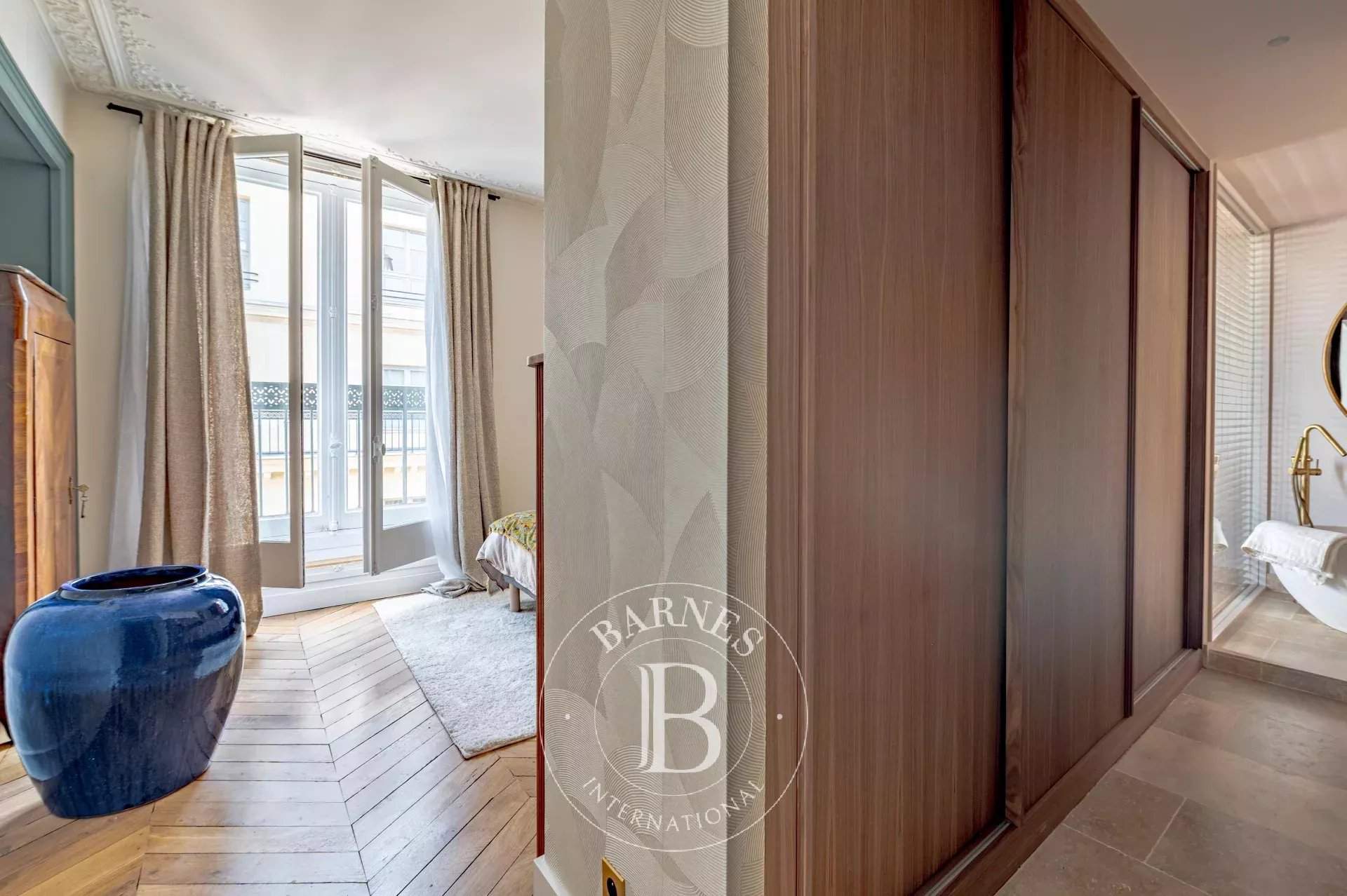 Paris  - Apartment 2 Bedrooms - picture 8