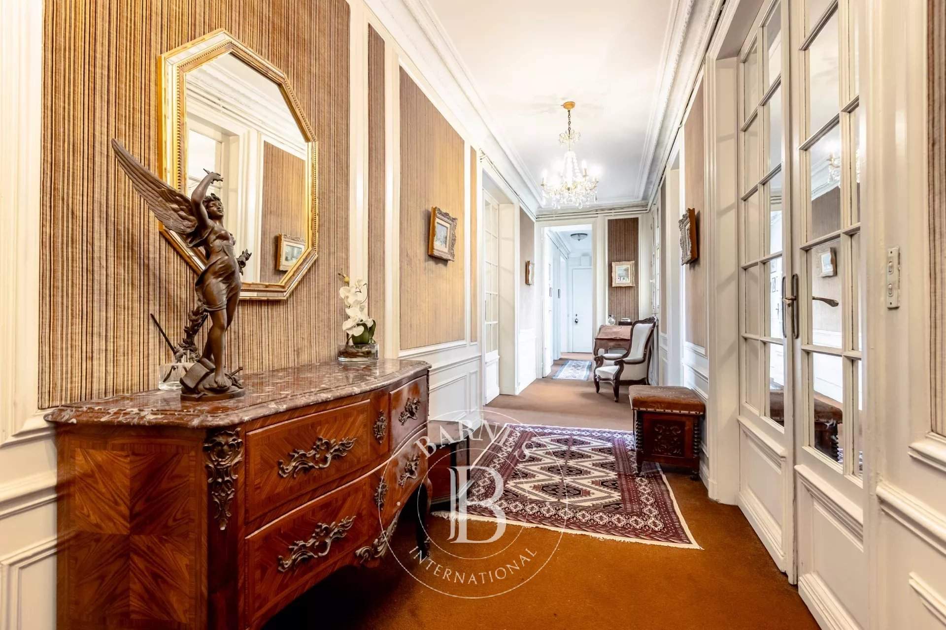 Paris  - Apartment 3 Bedrooms - picture 6