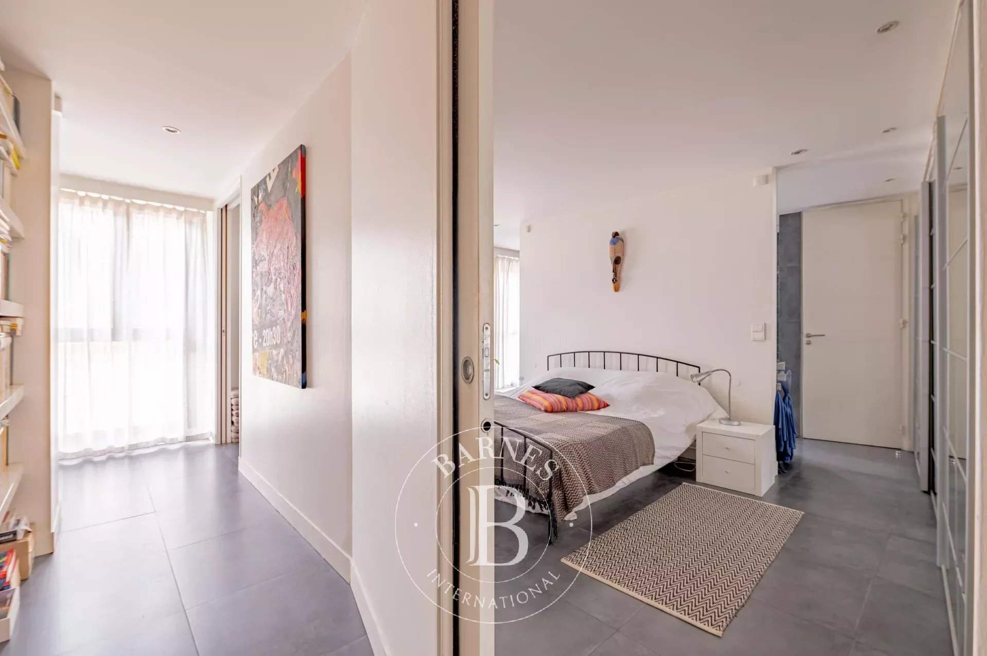 Paris  - House 3 Bedrooms - picture 11