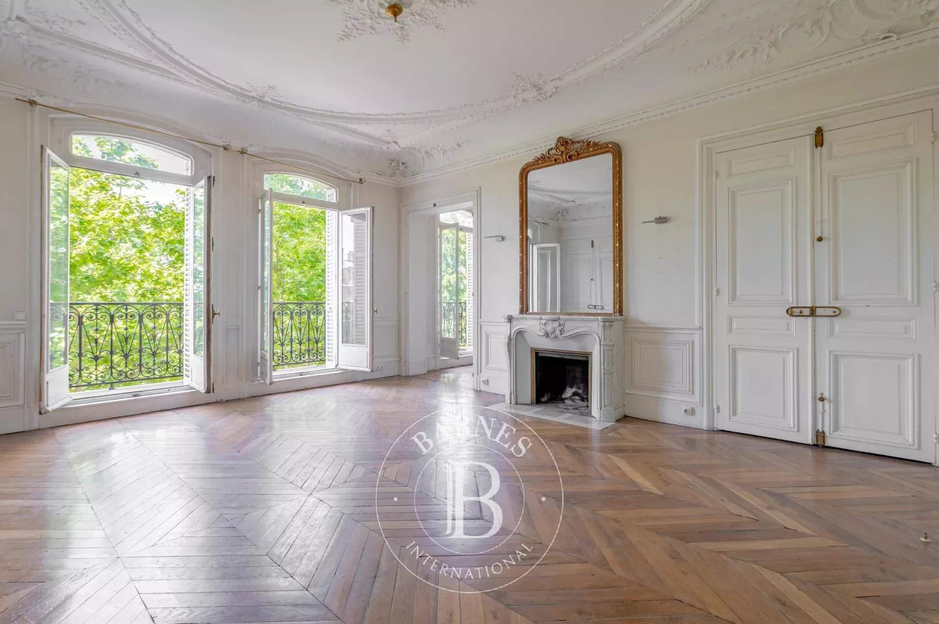 Paris  - Apartment 3 Bedrooms - picture 1