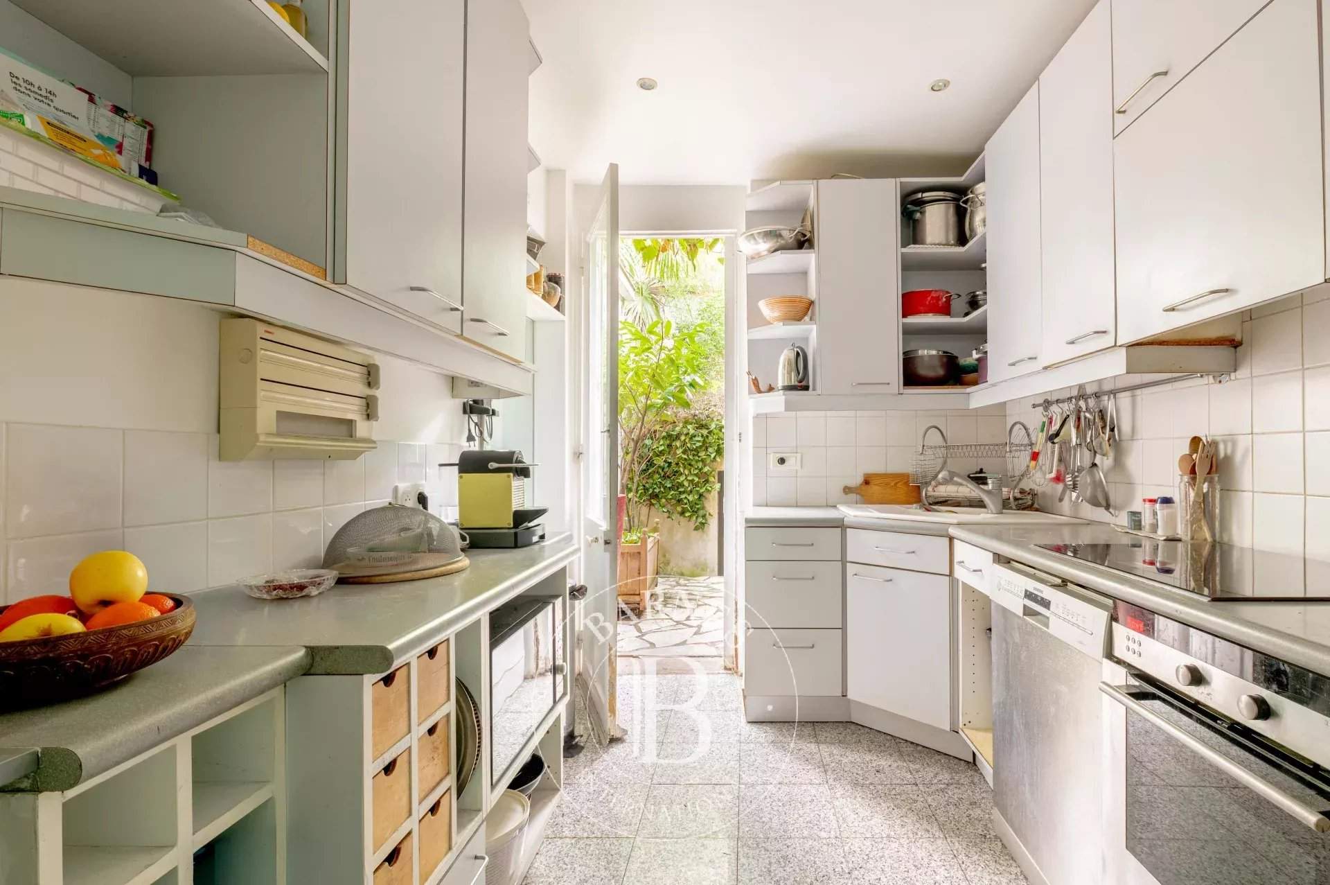 Paris  - House 5 Bedrooms - picture 4