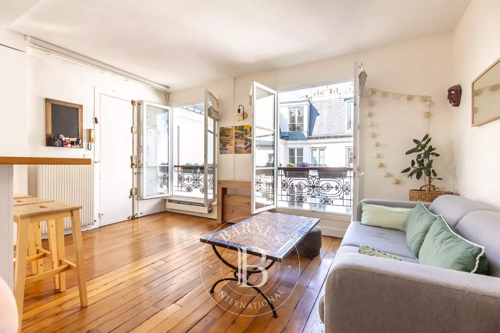 Paris  - Apartment 2 Bedrooms - picture 8