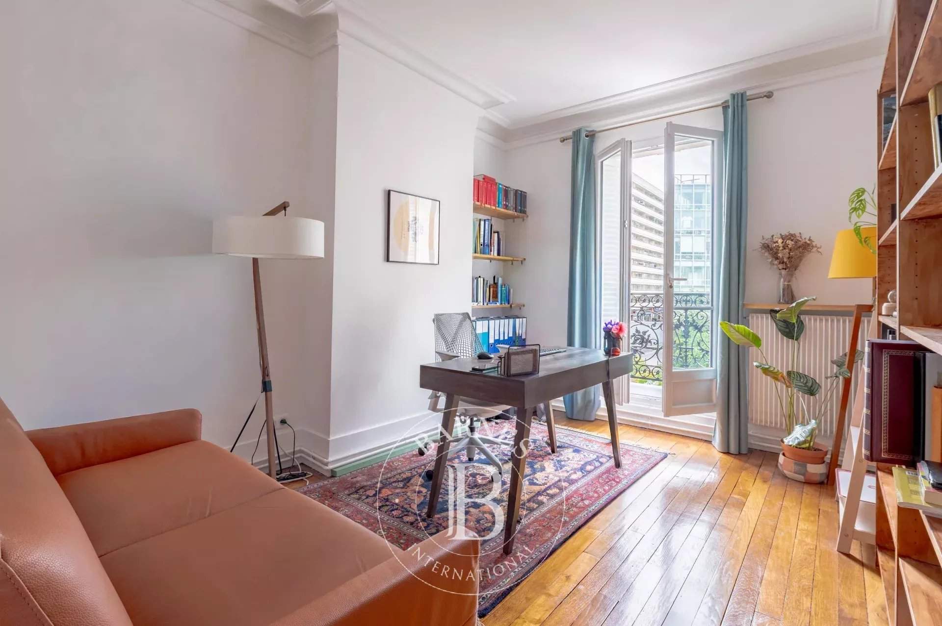 Paris  - Apartment 3 Bedrooms - picture 10