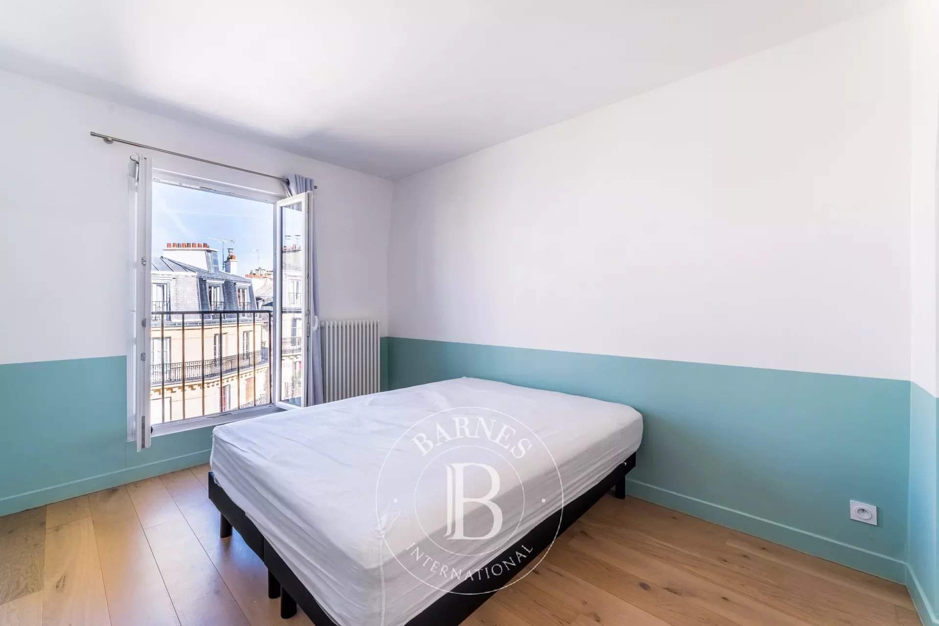 Paris  - Apartment 2 Bedrooms - picture 9