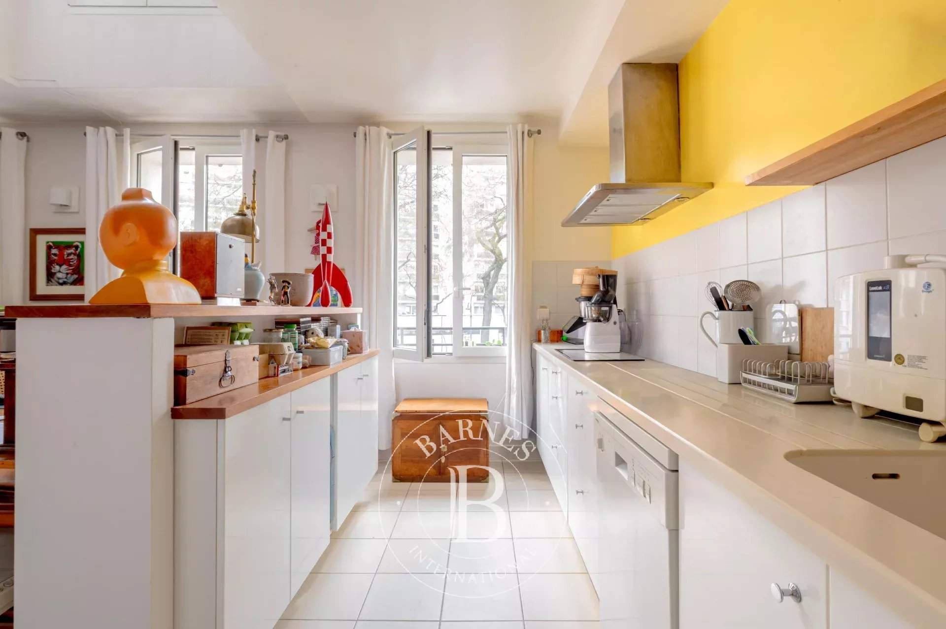 Paris  - House 3 Bedrooms - picture 9