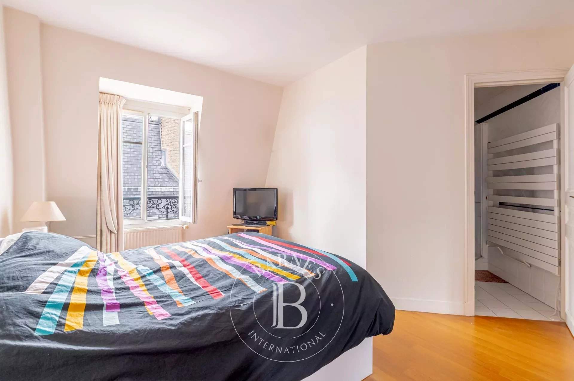 Paris  - Apartment 3 Bedrooms - picture 8