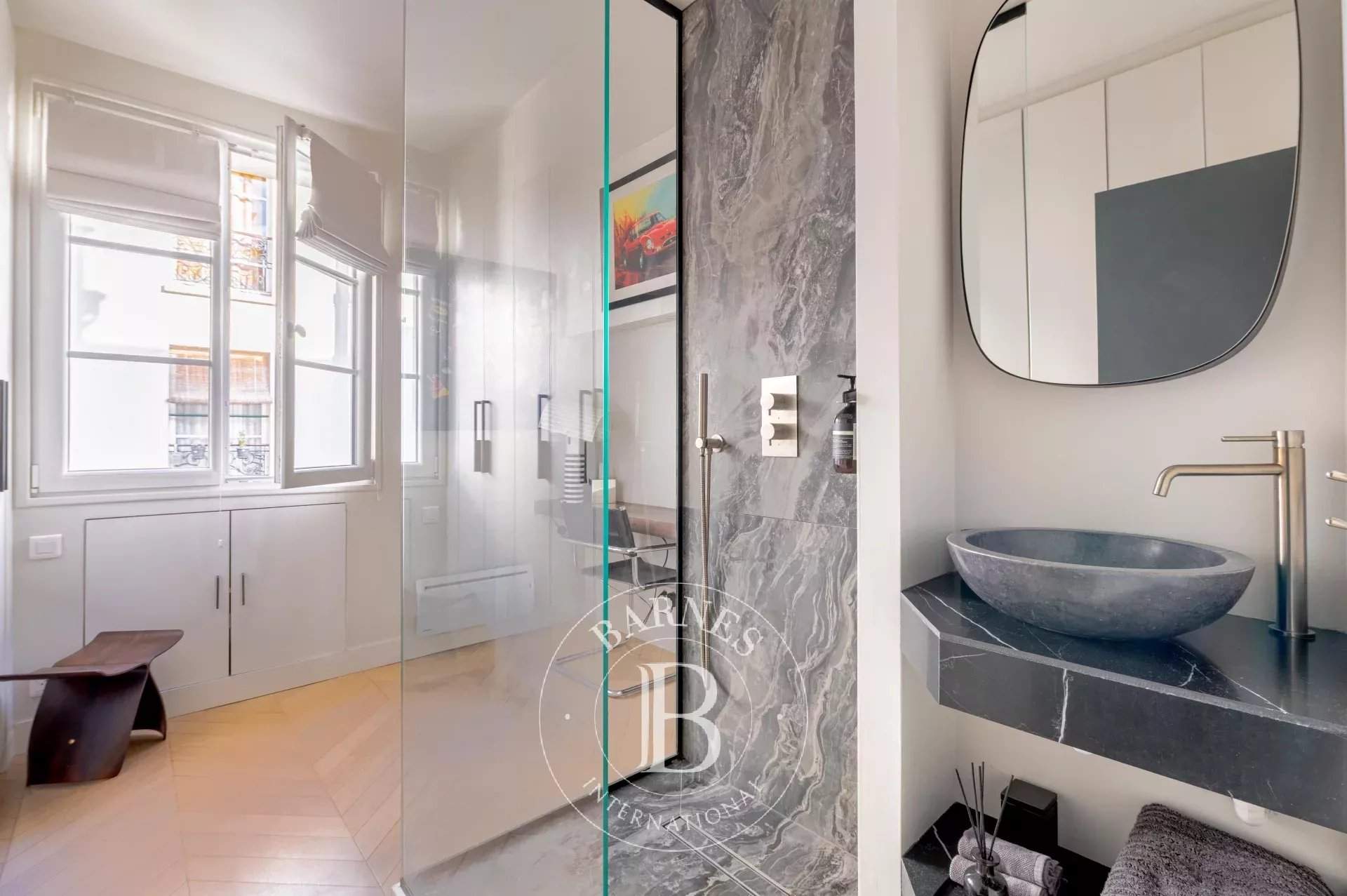 Paris  - Apartment 2 Bedrooms - picture 9