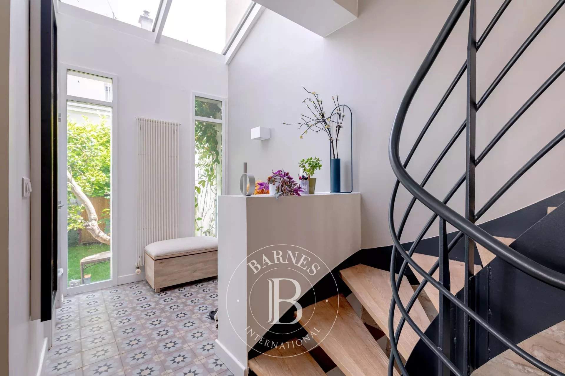 Paris  - House 4 Bedrooms - picture 7