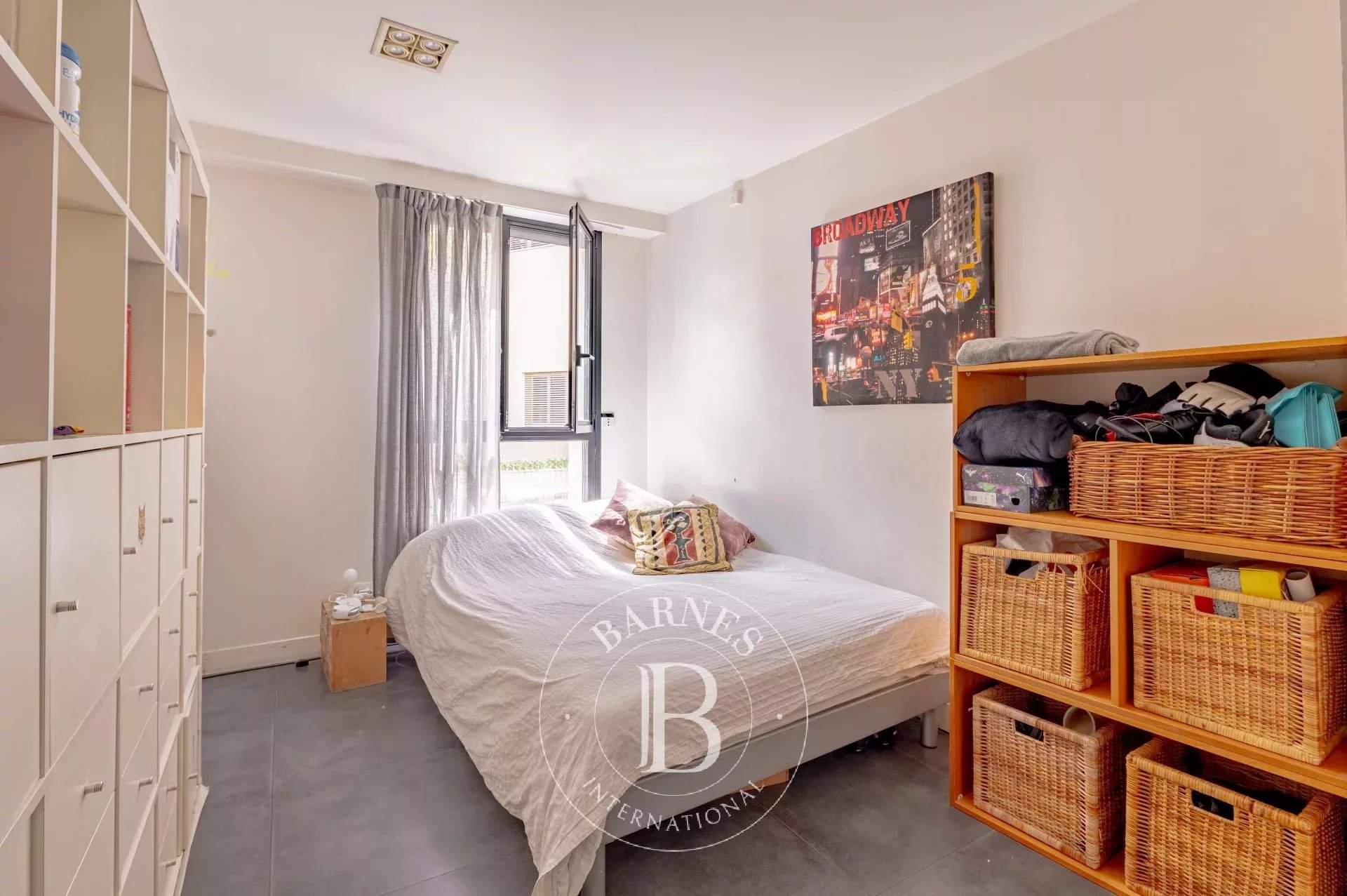 Paris  - House 3 Bedrooms - picture 10