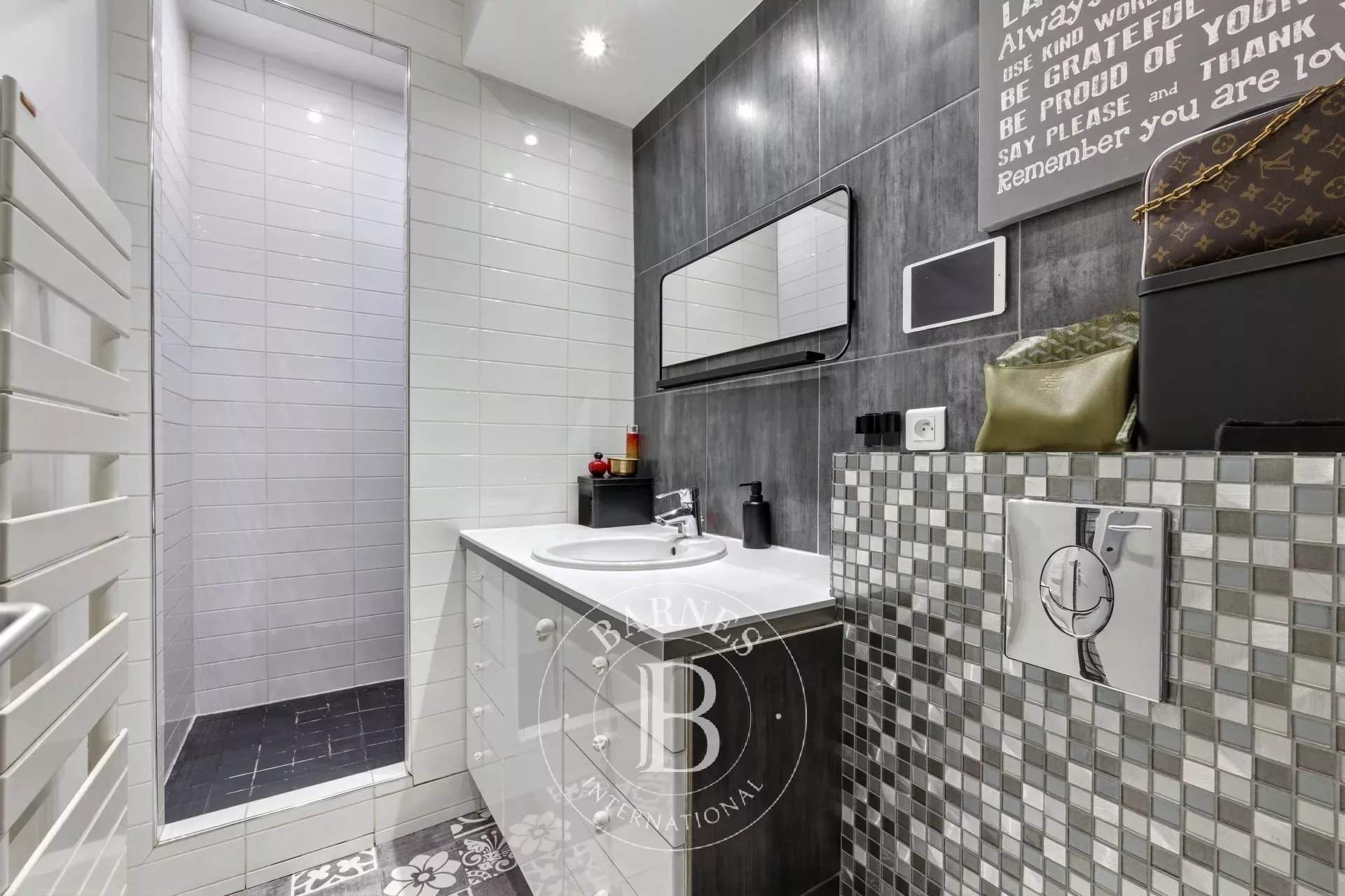 Paris  - Appartement 3 Pi&egrave;ces 2 Chambres - picture 6