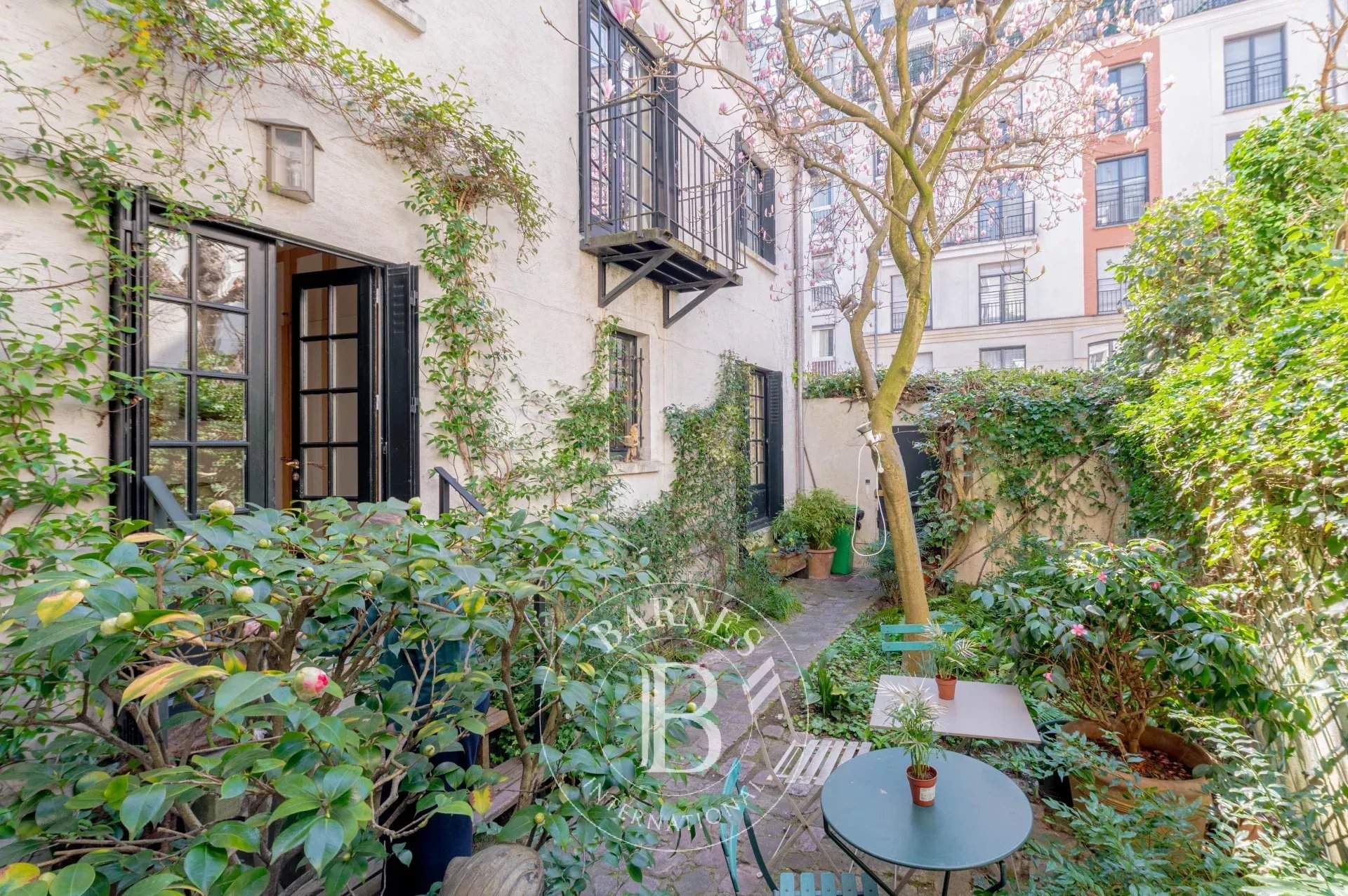 Paris  - House 3 Bedrooms - picture 14