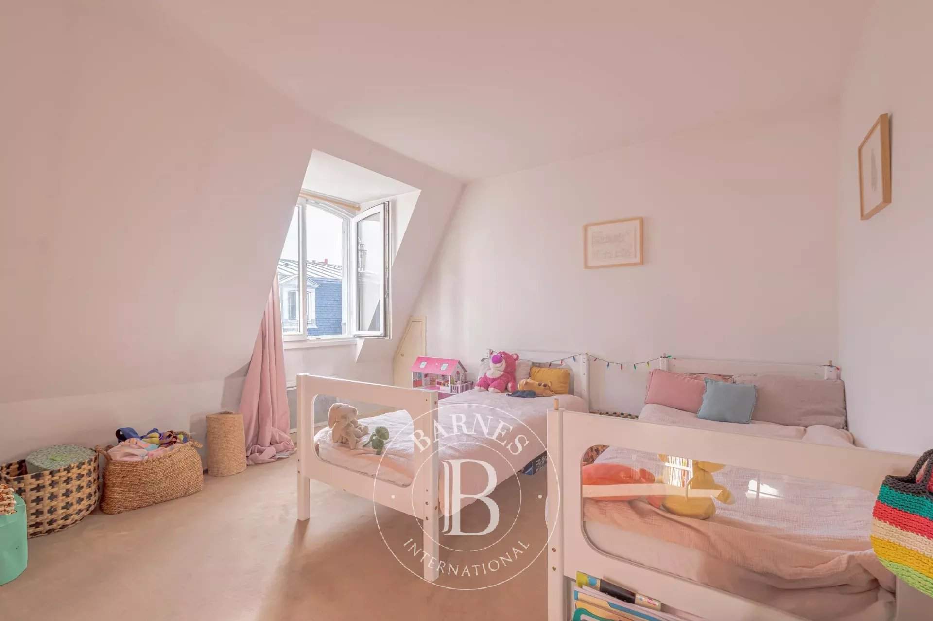 Paris  - Apartment 2 Bedrooms - picture 8