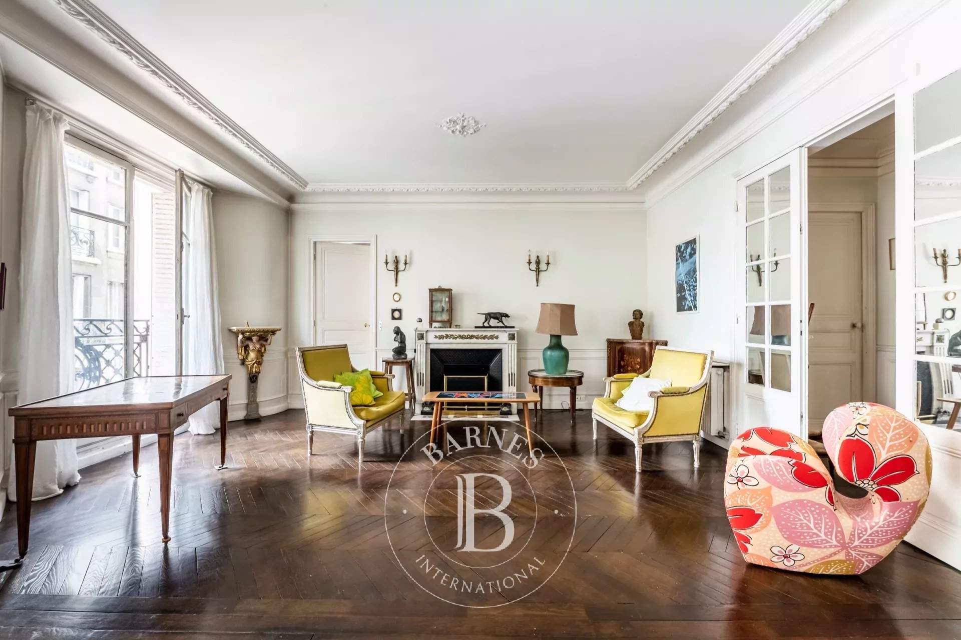 Paris  - Apartment 3 Bedrooms - picture 2