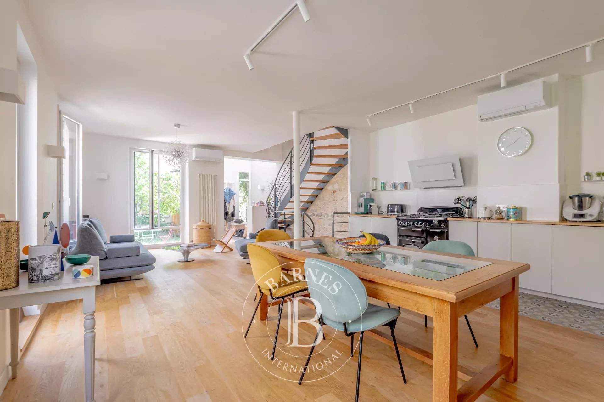 Paris  - House 4 Bedrooms - picture 3