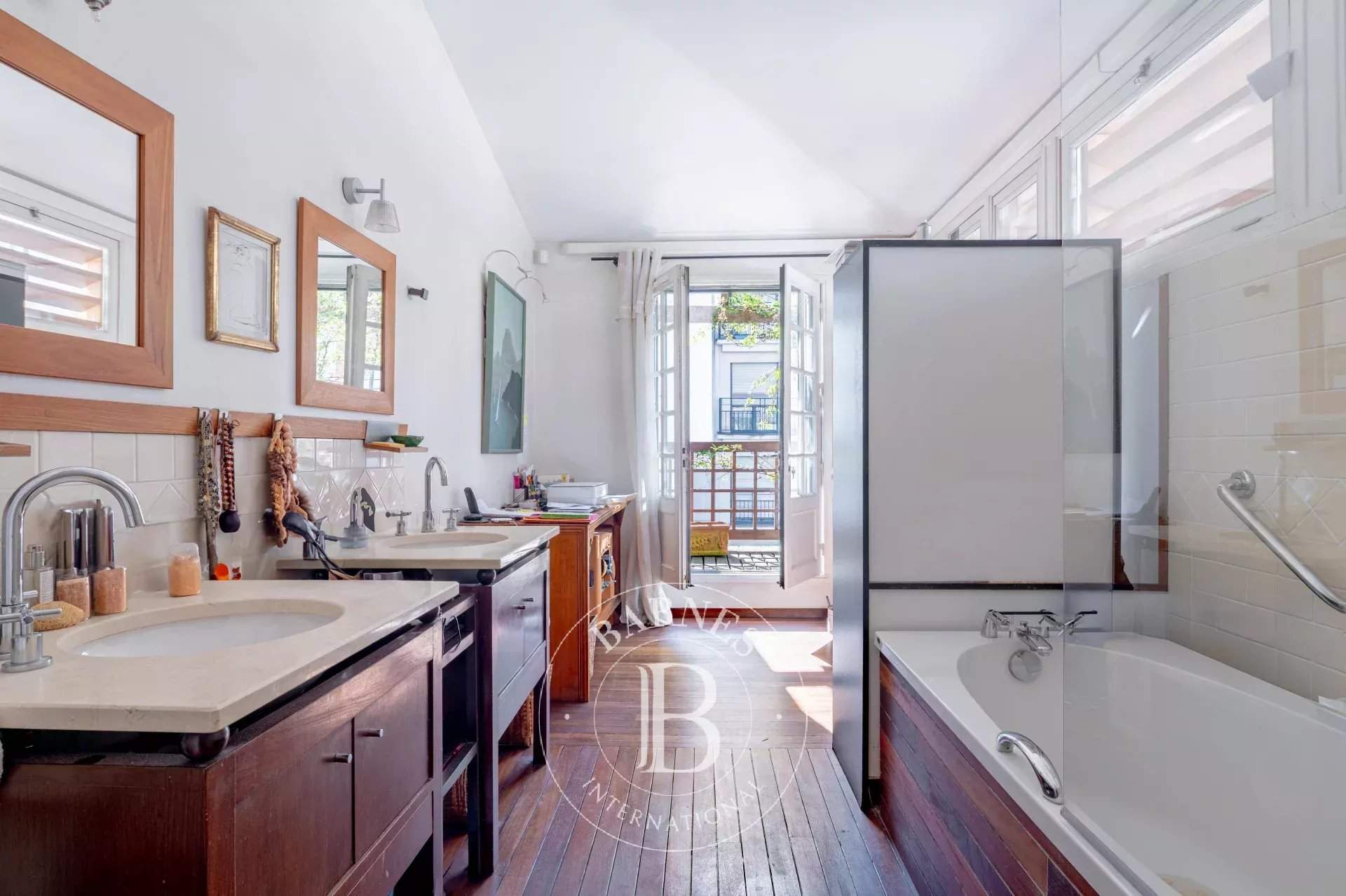 Paris  - House 3 Bedrooms - picture 12