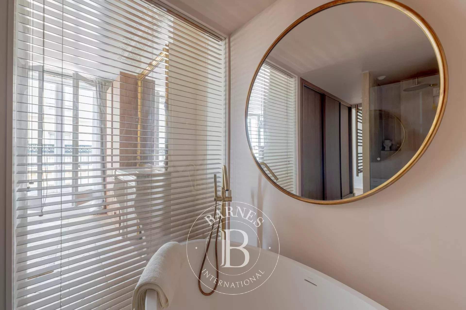 Paris  - Apartment 2 Bedrooms - picture 9