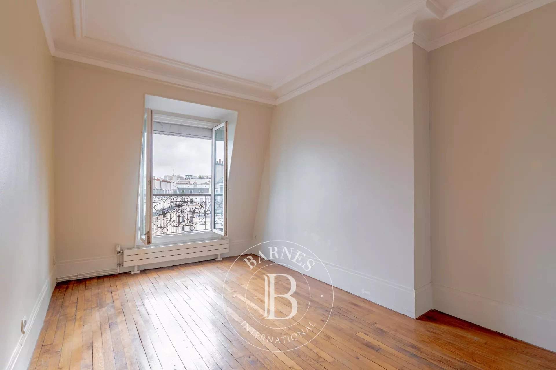 Paris  - Apartment 4 Bedrooms - picture 10
