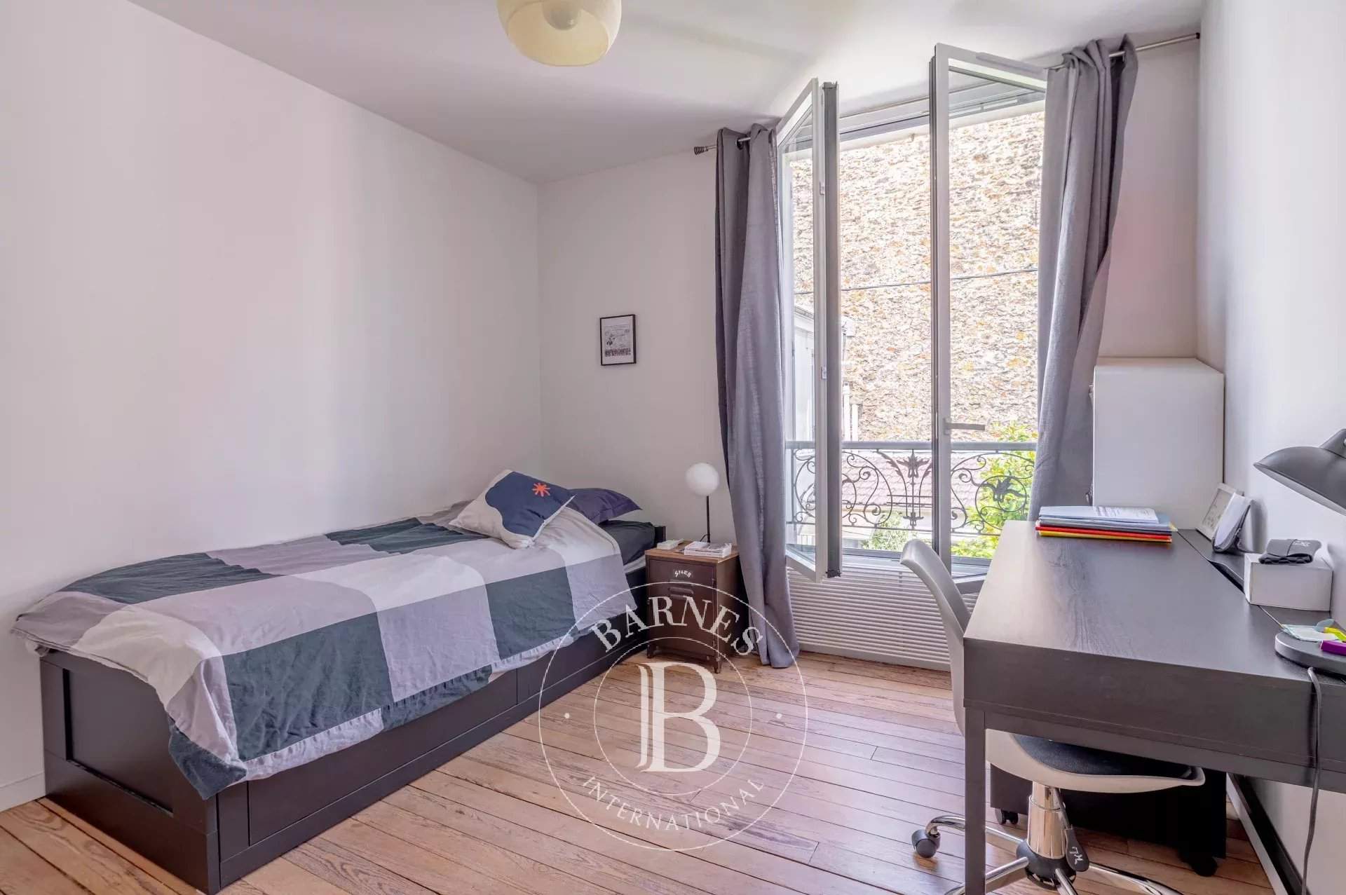 Paris  - House 4 Bedrooms - picture 8
