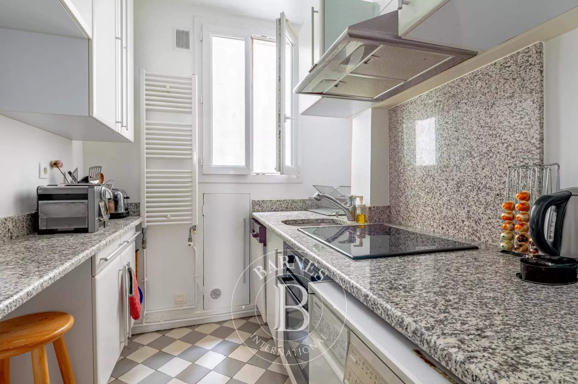 Paris  - Appartement 3 Pi&egrave;ces 2 Chambres - picture 5