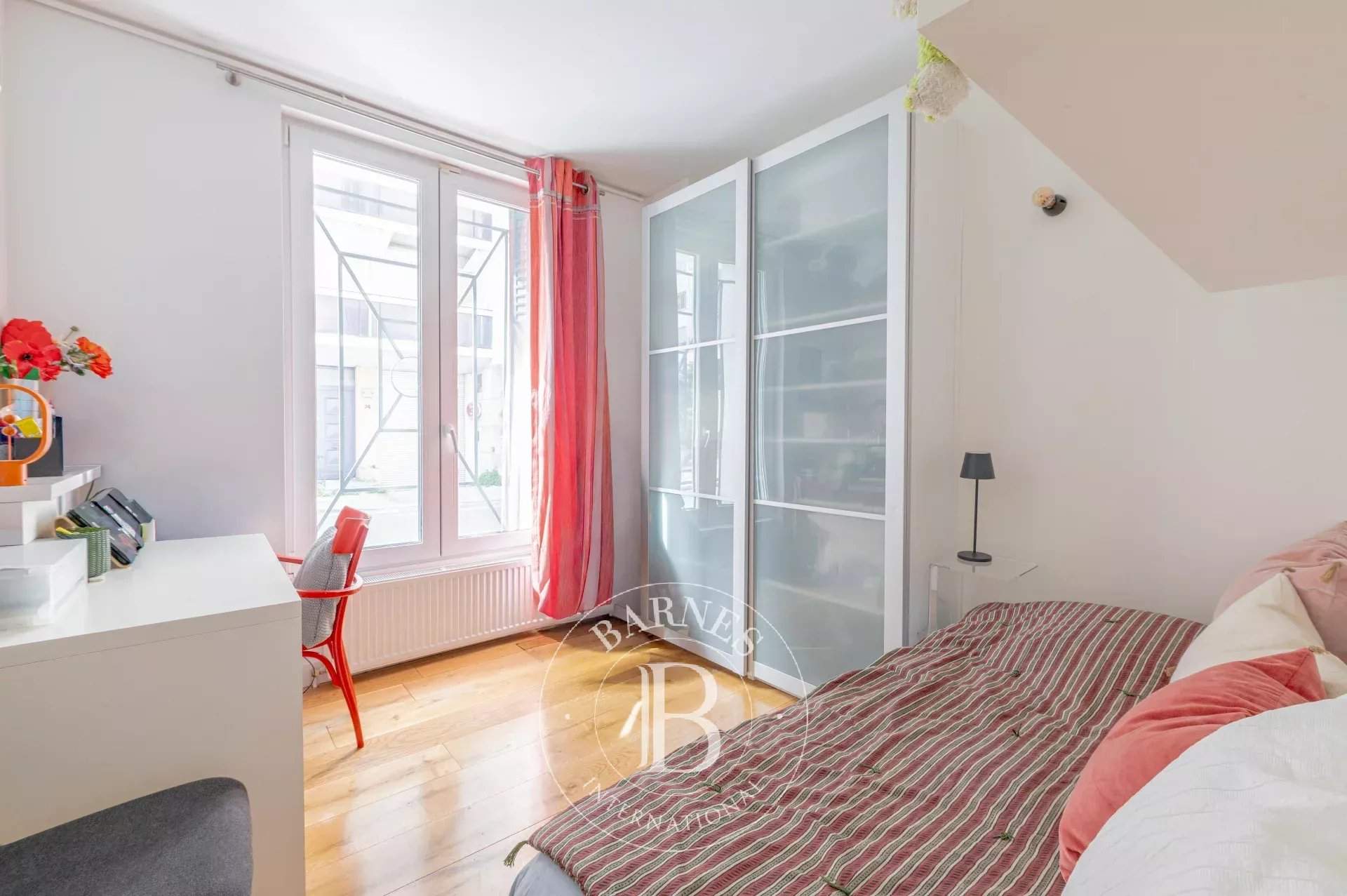 Paris  - Maison 6 Pi&egrave;ces 4 Chambres - picture 8