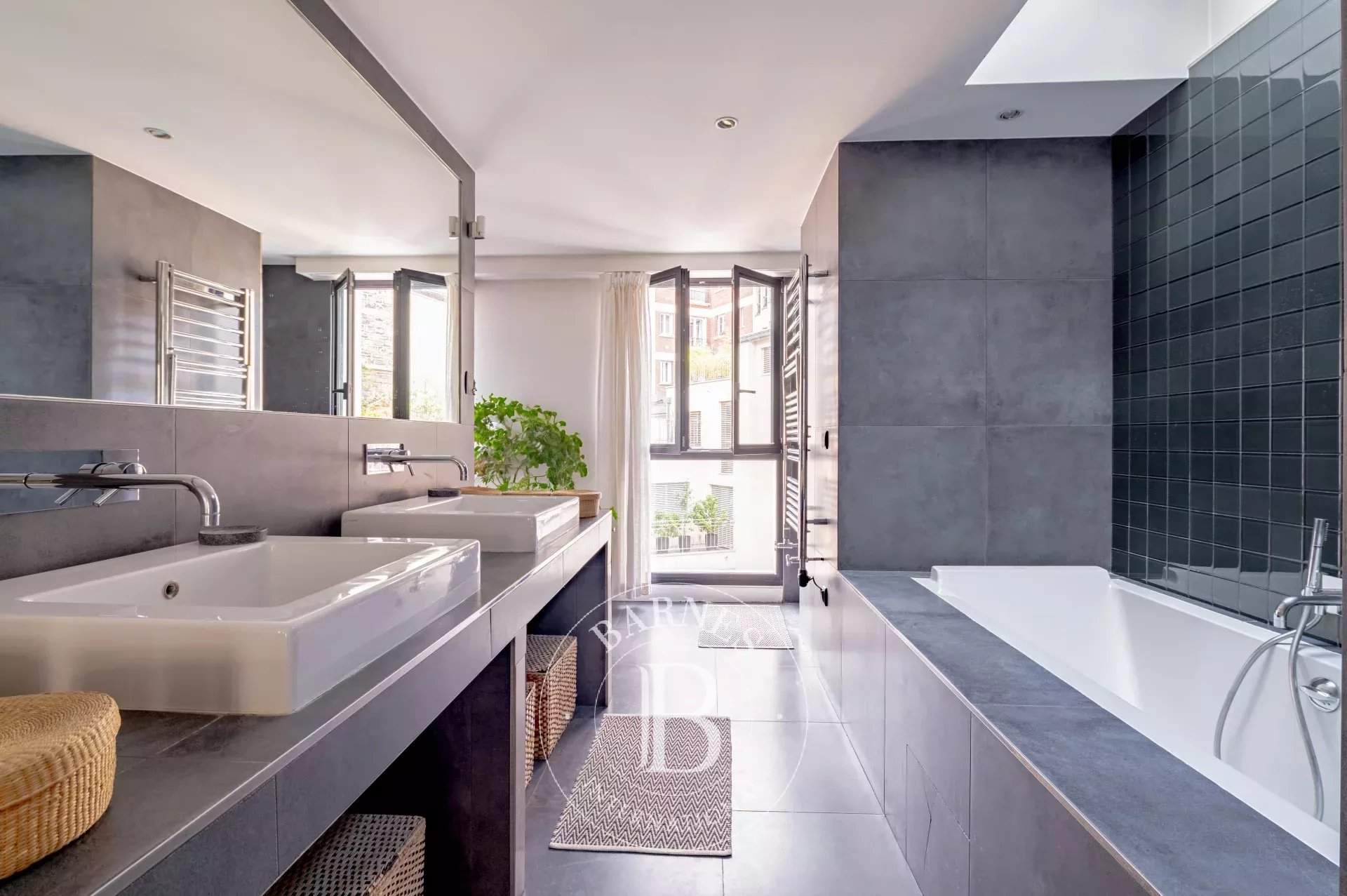Paris  - House 3 Bedrooms - picture 15