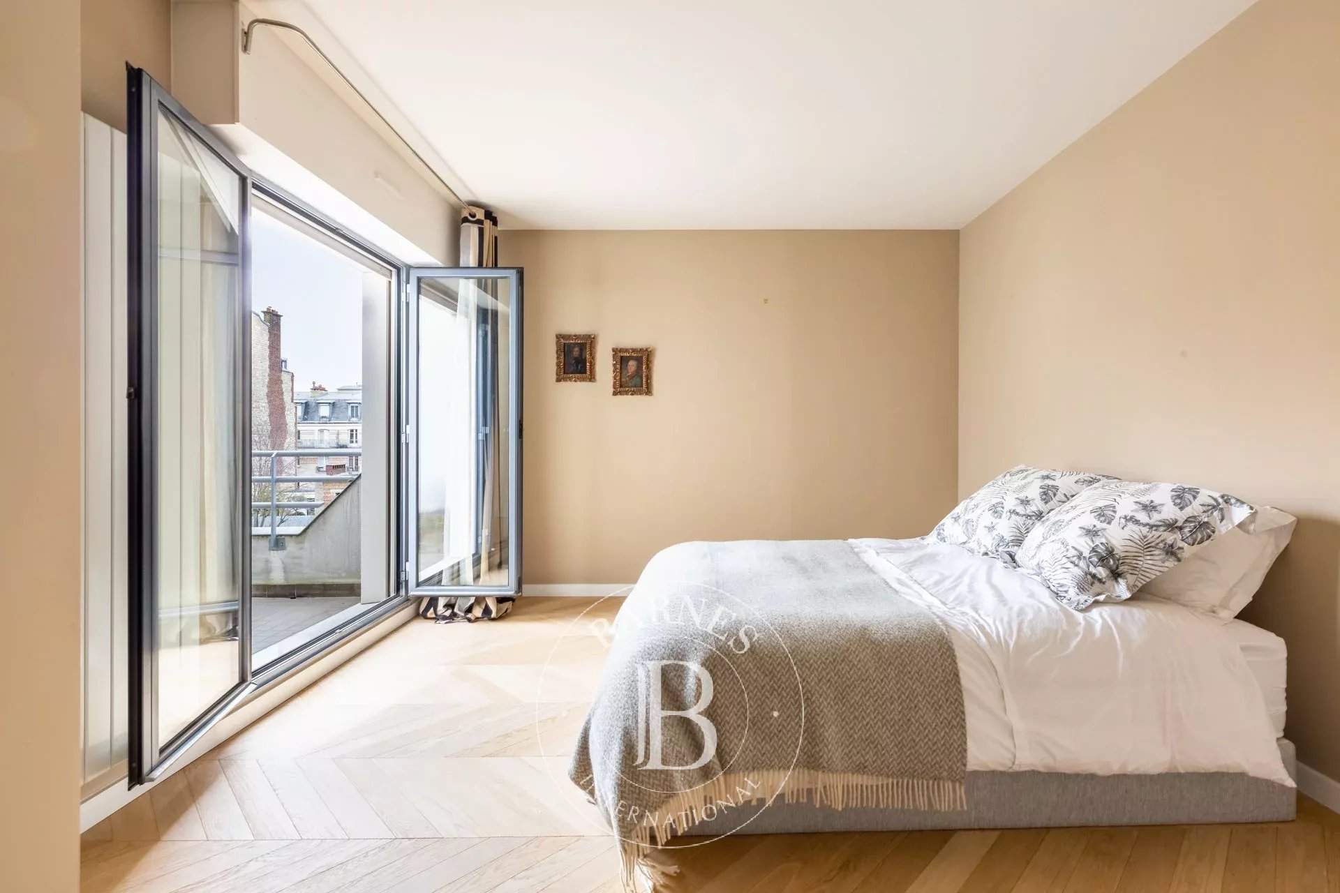 Paris  - Apartment 3 Bedrooms - picture 7