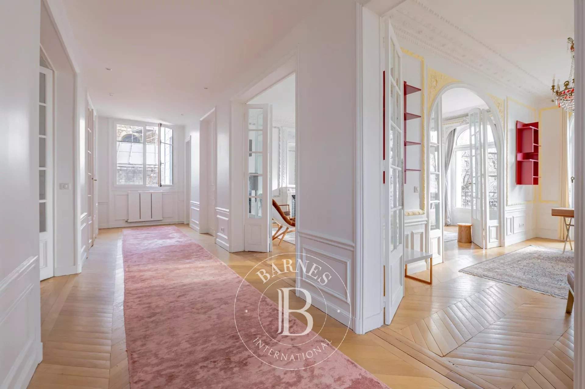 Paris  - Apartment 4 Bedrooms - picture 2