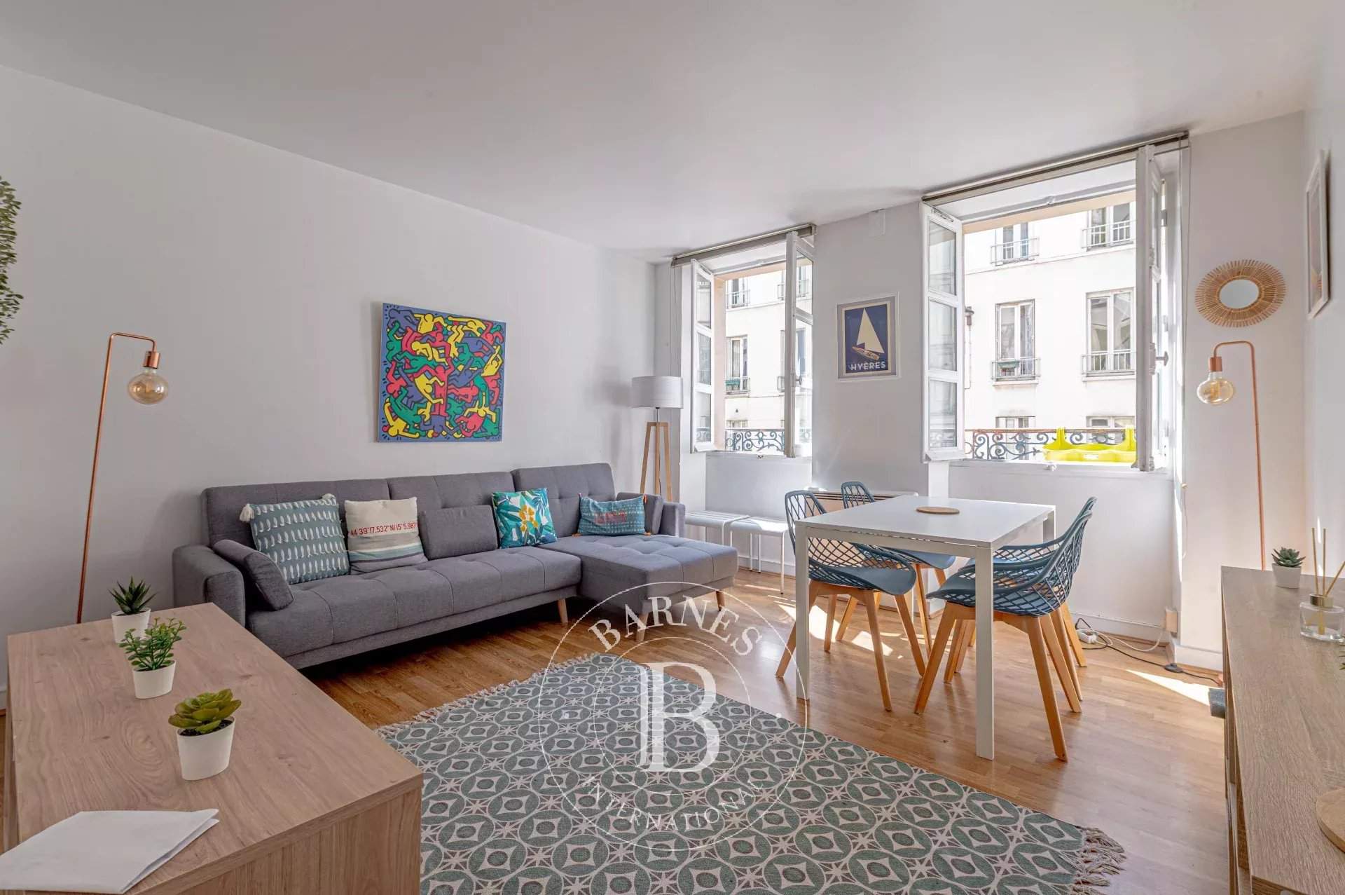 Paris  - Appartement 2 Pi&egrave;ces, 1 Chambre - picture 2